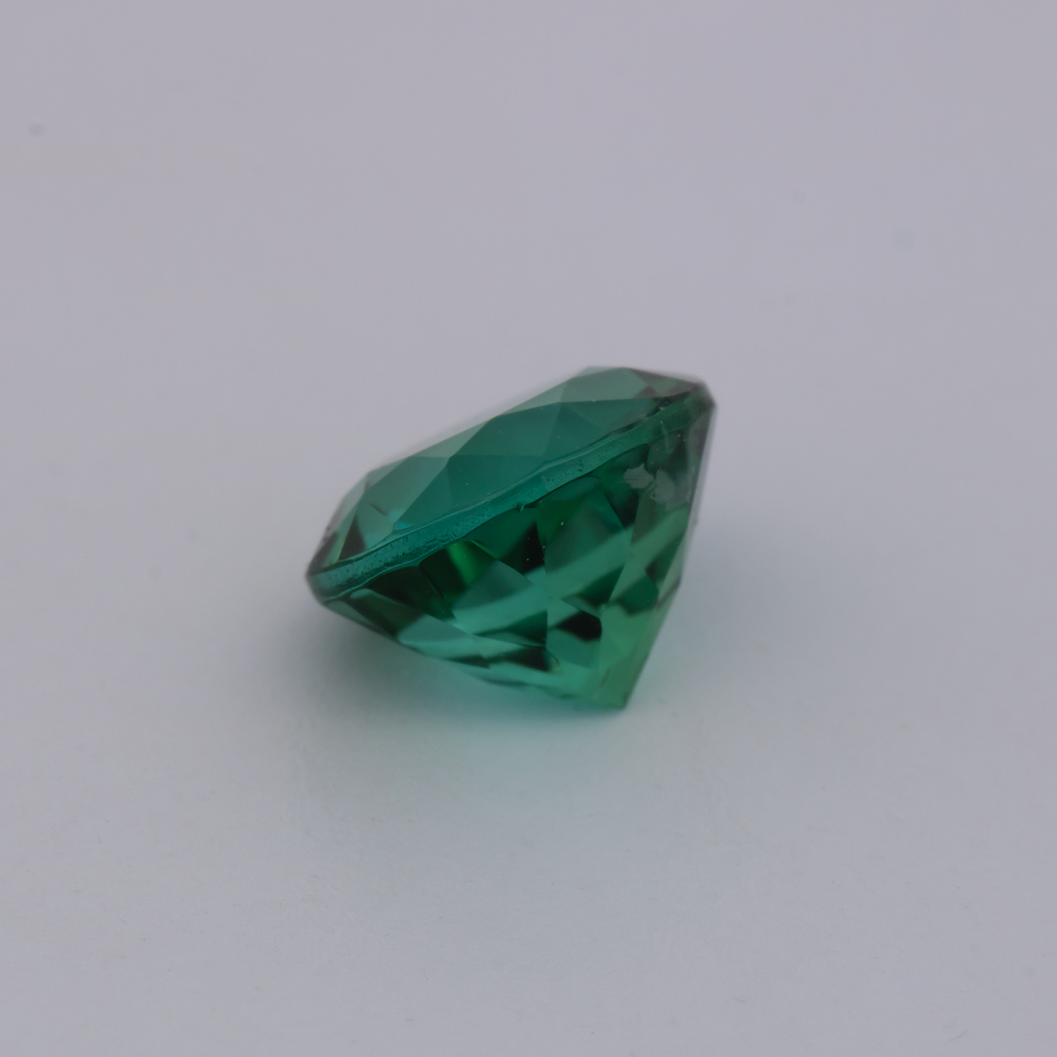 Turmalin - grün, rund, 7.1x7.1 mm, 1.62 cts, Nr. TR991131