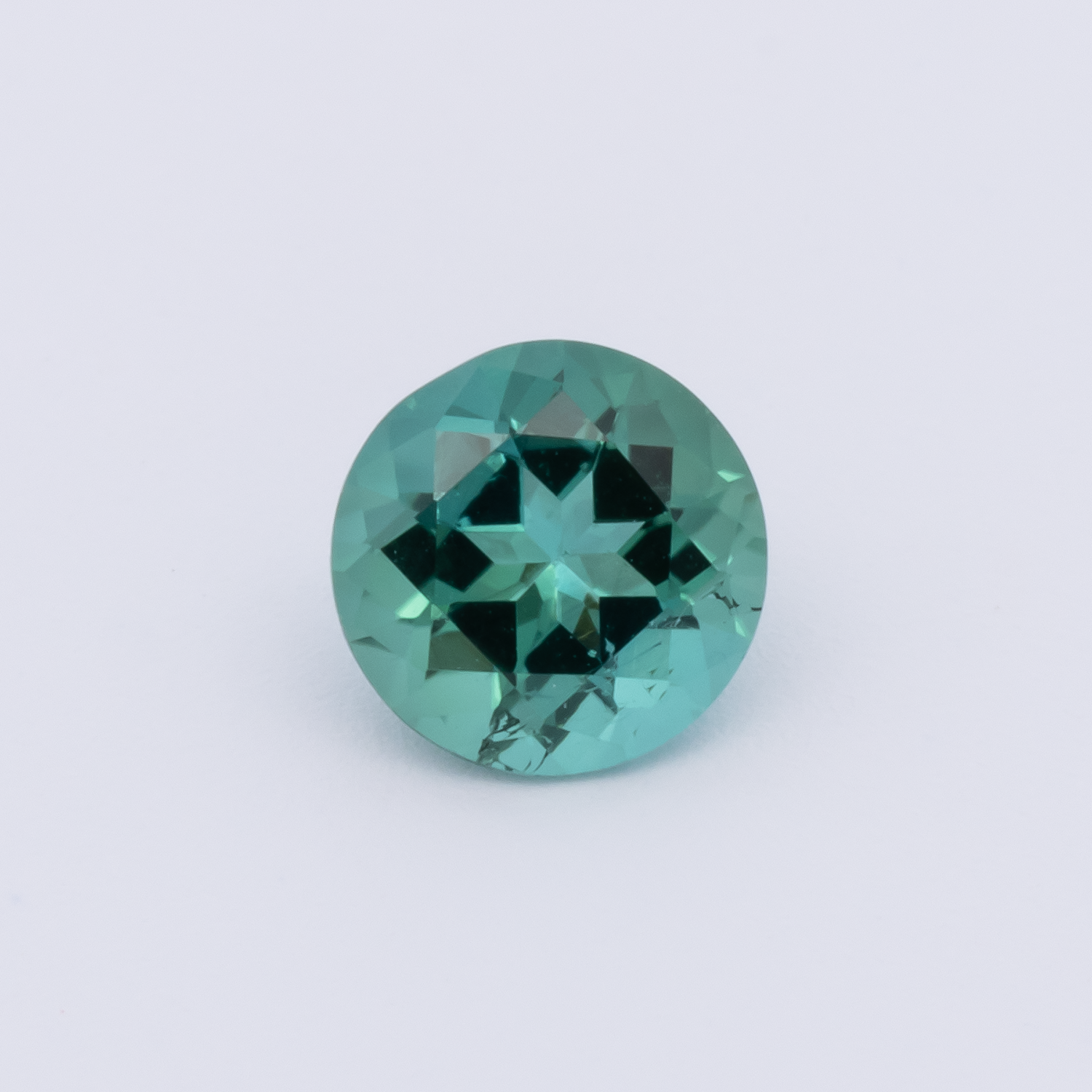 Turmalin - grün, rund, 5.4x5.4 mm, 0.57 cts, Nr. TR991159