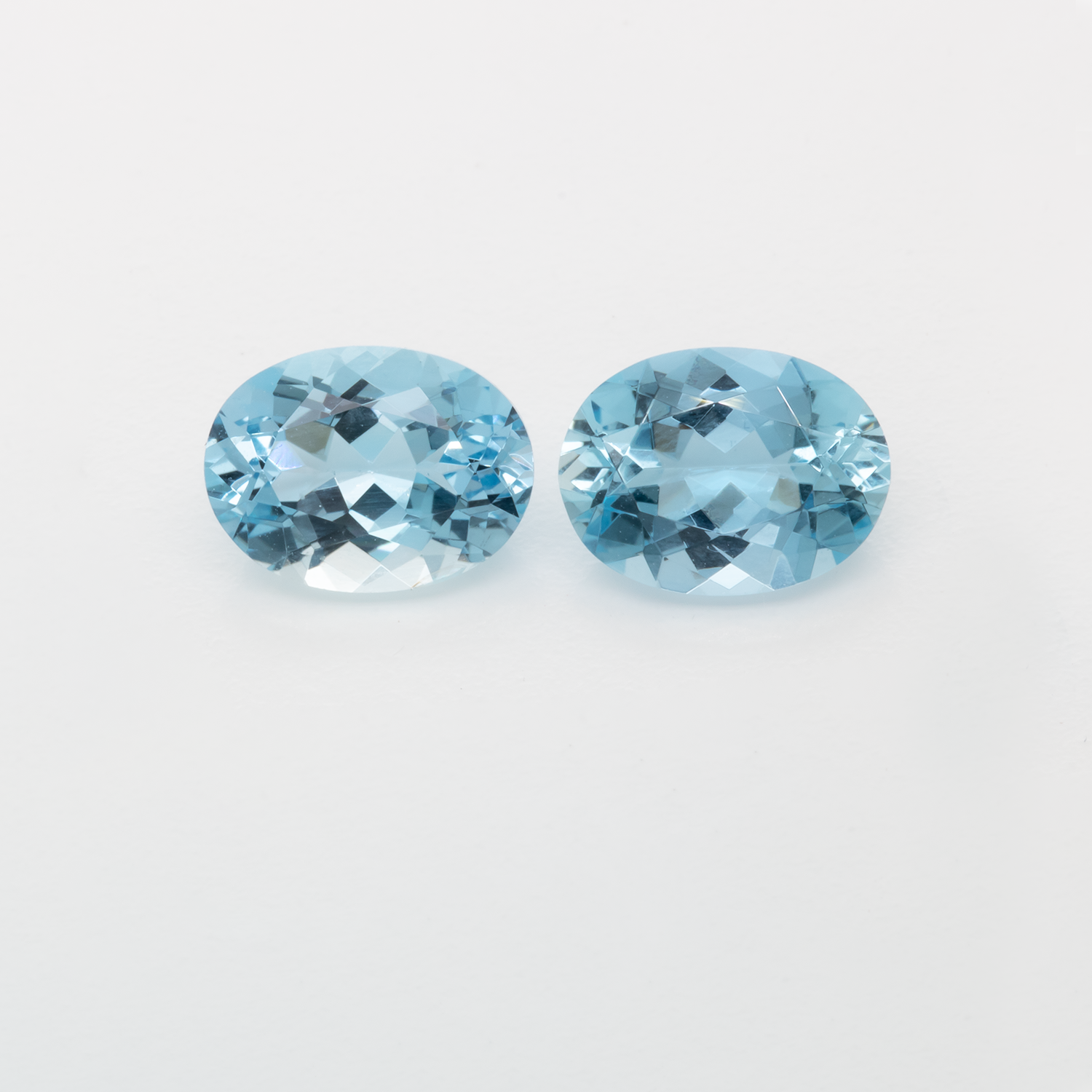 Aquamarine Pair - AA, oval, 8x6 mm, 2.16 cts, No. A99036