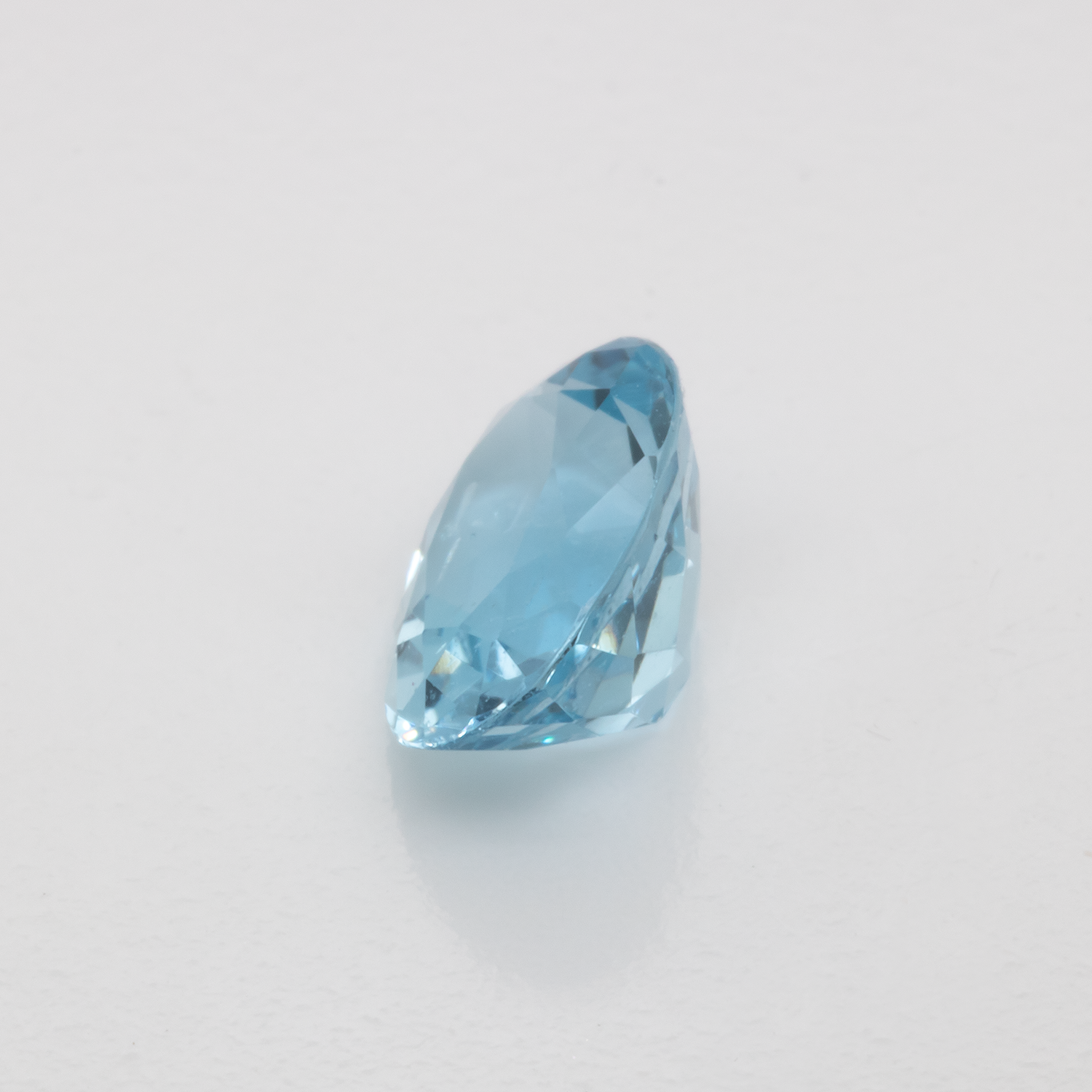 Aquamarin - AA, oval, 8x6 mm, 1.08 - 1.14 cts, Nr. A99045
