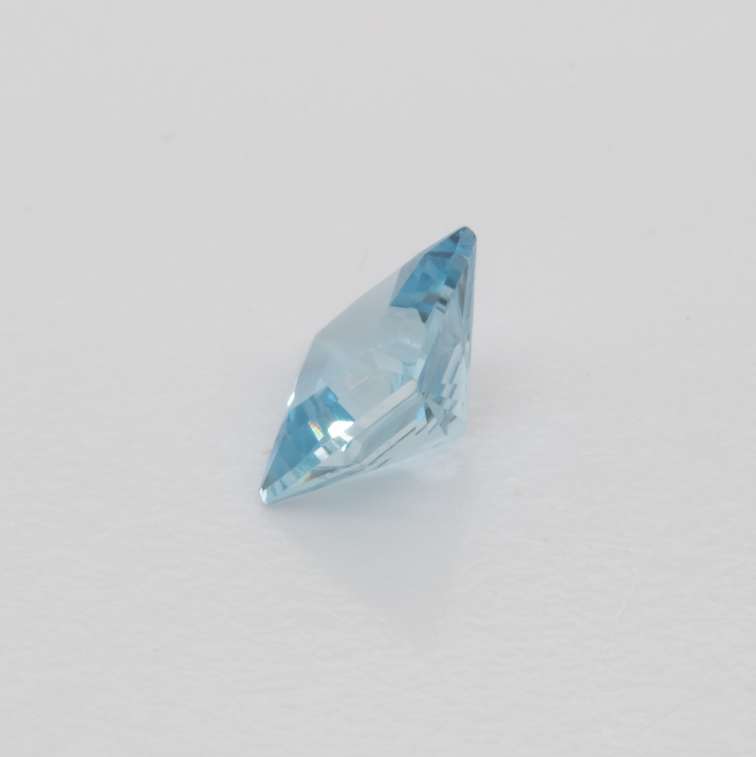 Aquamarine - AA, square, 4x4 mm, 0.25 - 0.28 cts, No. A99047