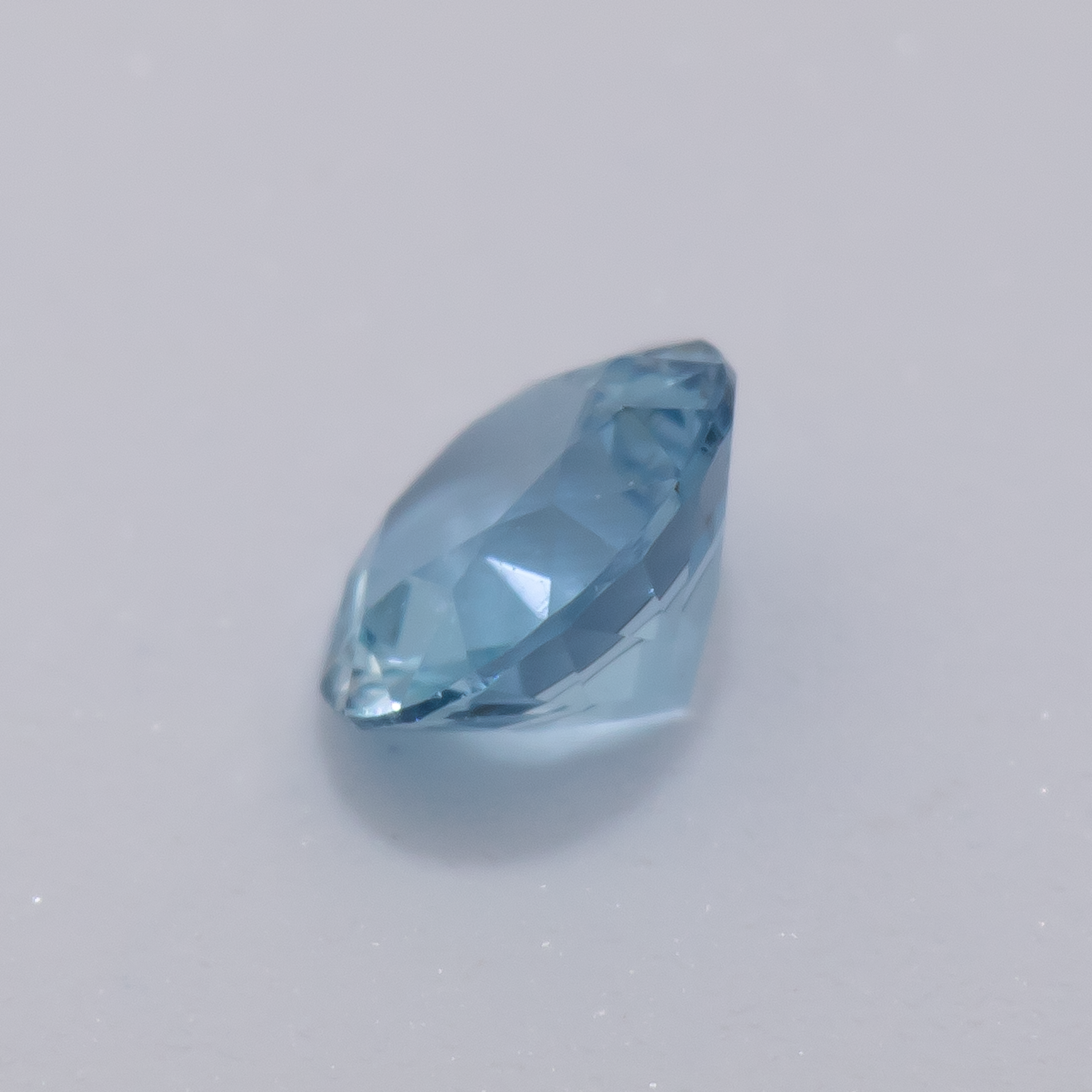 Aquamarin - AAA, rund, 3.5x3.5 mm, 0.13 - 0.15 cts, Nr. A99057