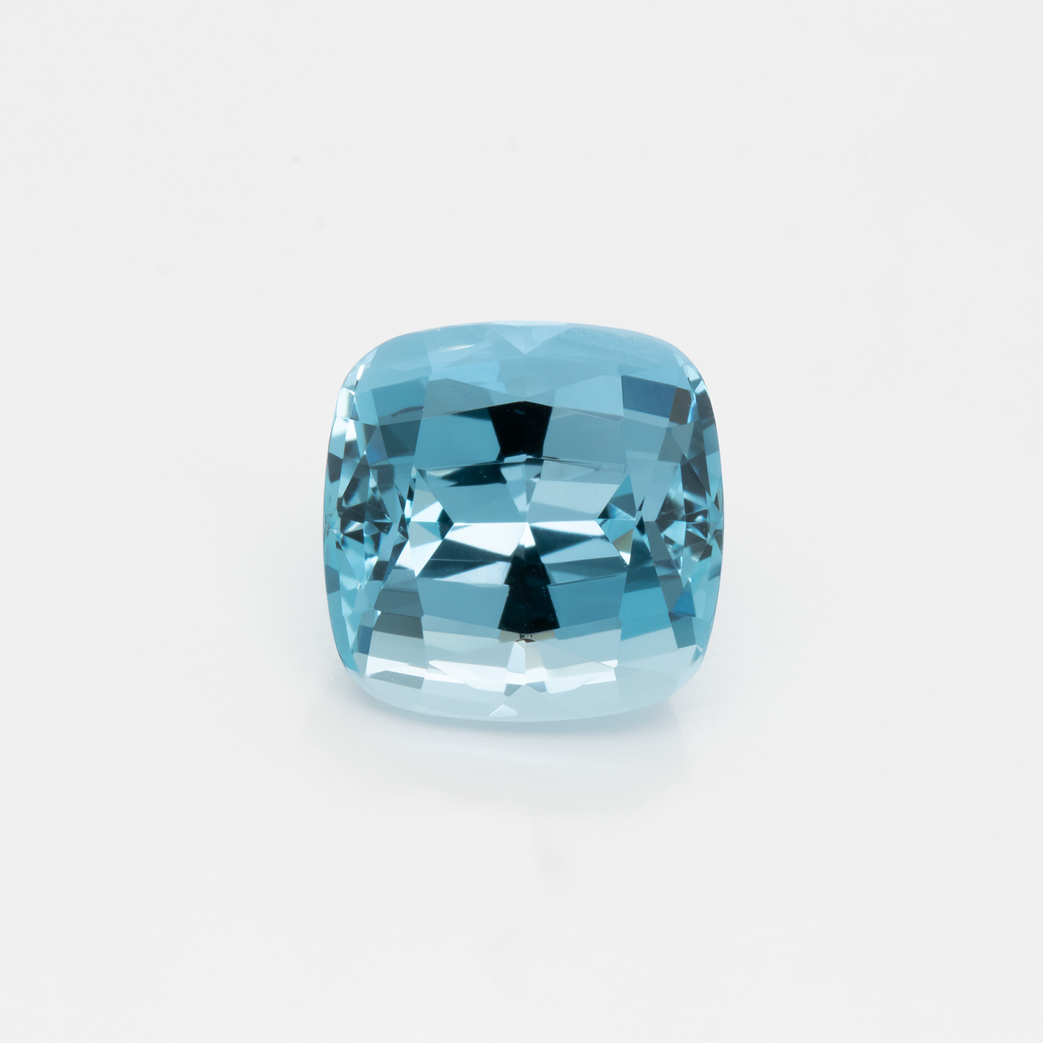 Aquamarin - AAA, antik, 12,4x12,4 mm, 8.29 cts, Nr. A99070