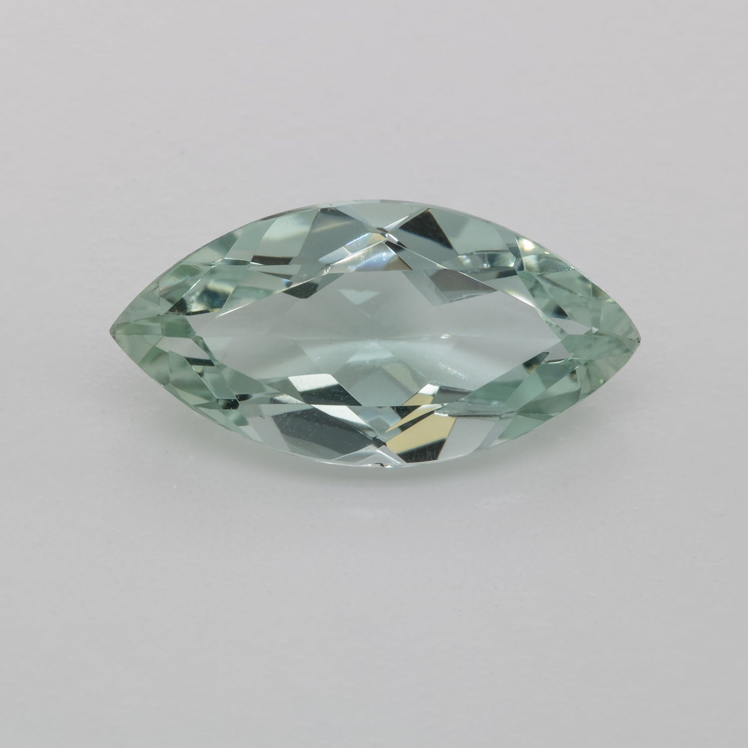 Beryl - green, marquise, 14x7 mm, 2.25 cts, No. BY90029