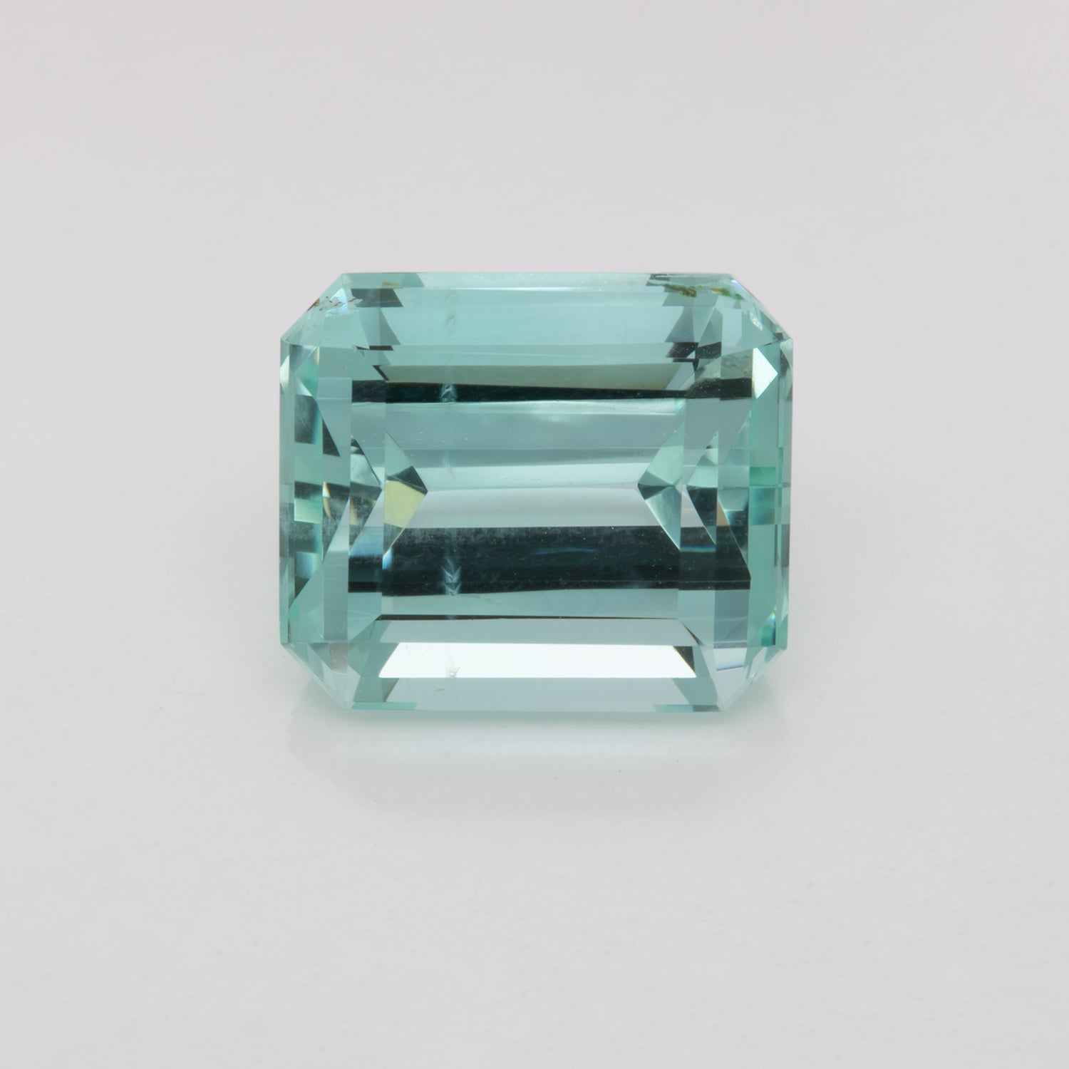Beryll - grün, achteck, 10,2x8,7 mm, 4,03 cts, Nr. BY90030