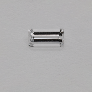 Beryll - white, rectangle, 4.1x2.1 mm, 0.10 cts, No. BY90037