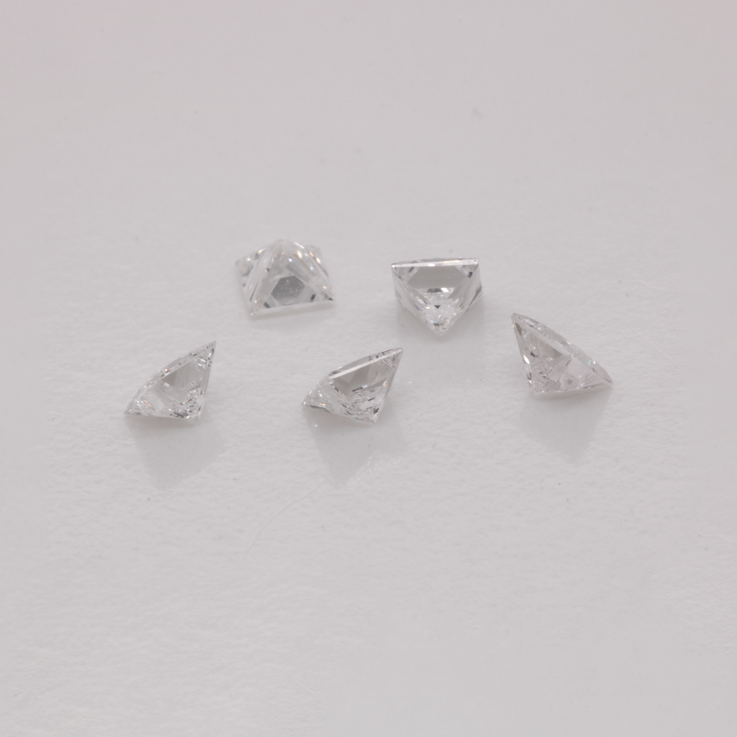 Diamond - white (TW), VS, princess cut, 1.7mm, approx. 0.03 cts, No. D11049