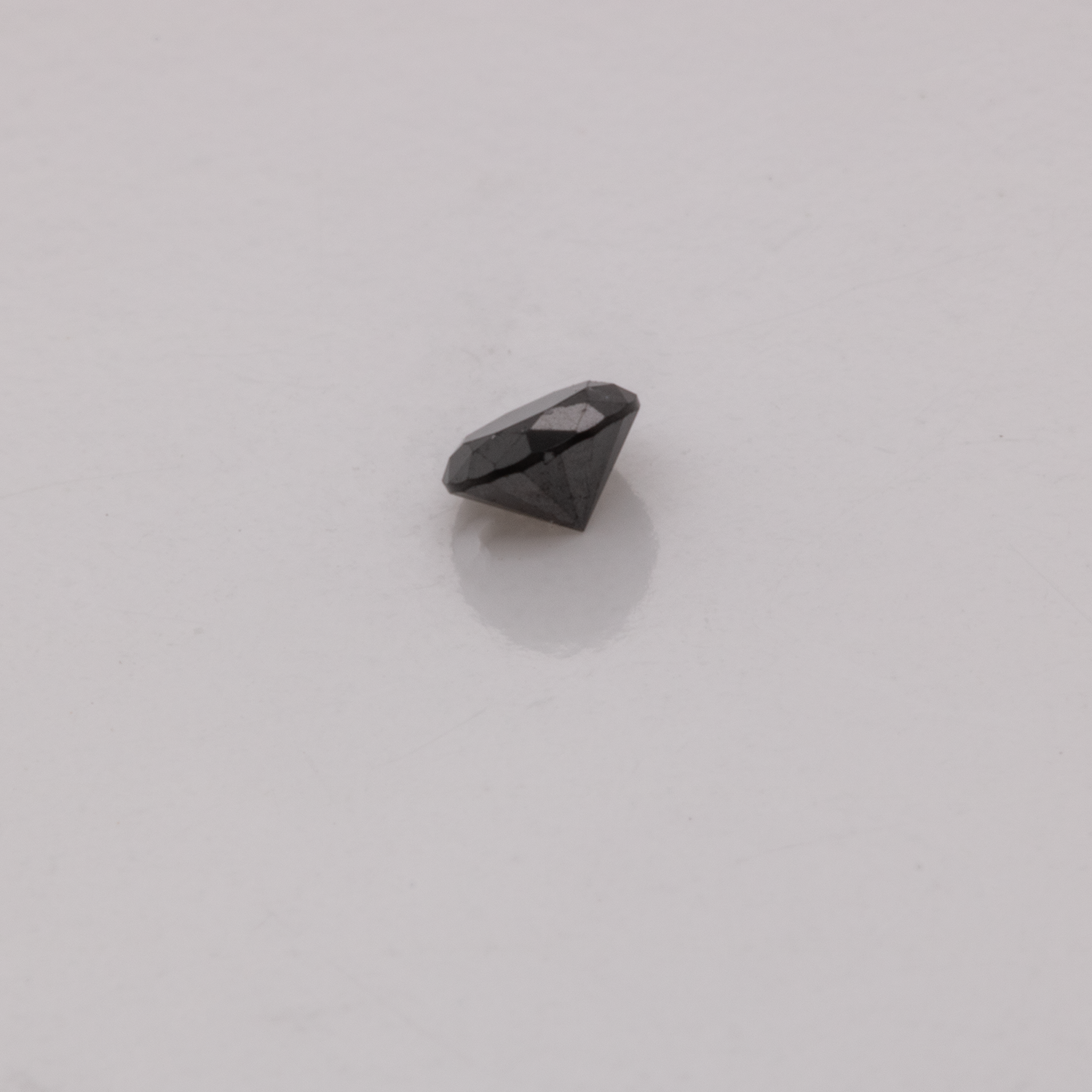 Diamant - schwarz, nicht transparent, rund, 2,0mm, ca. 0,03 cts, Nr. D11060