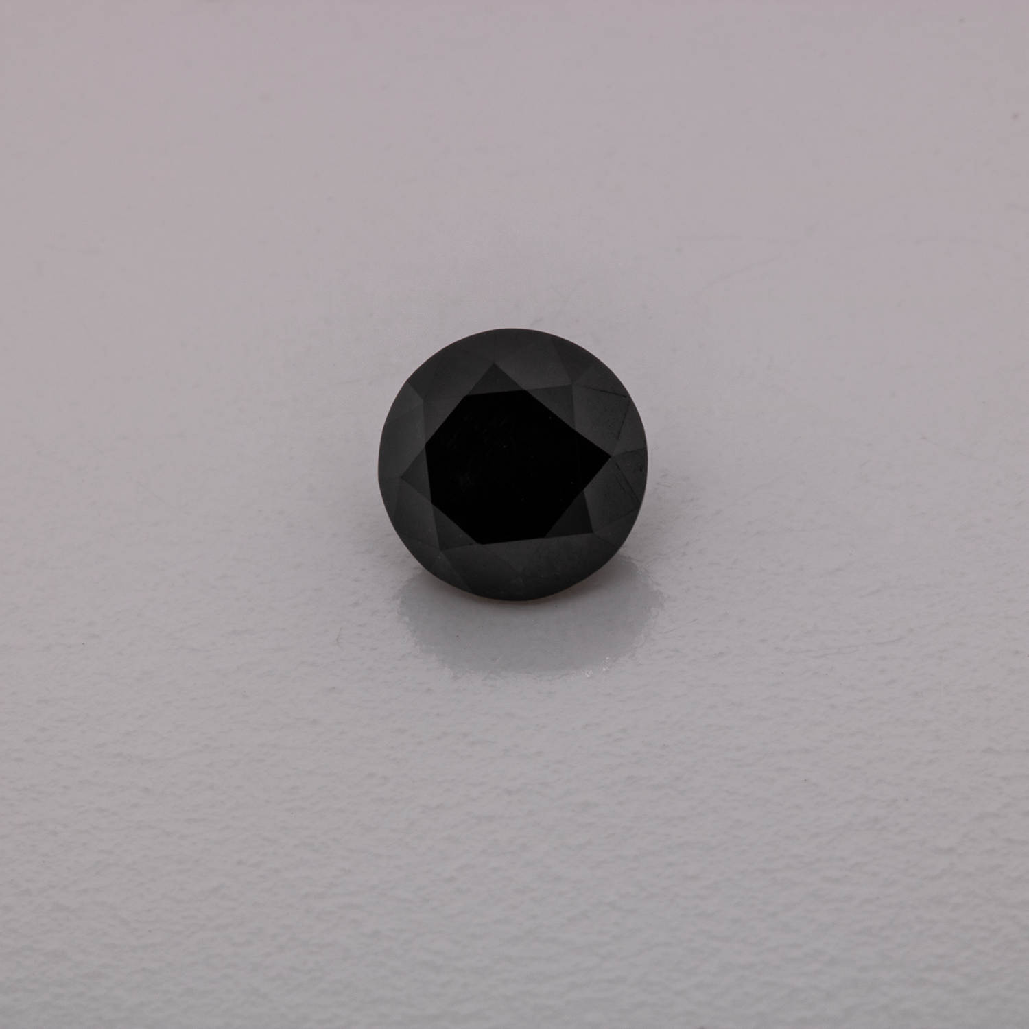 	 Diamond - black, non-transparent, round, 4.2mm, approx. 0.4 -0.5 cts, No. D11061