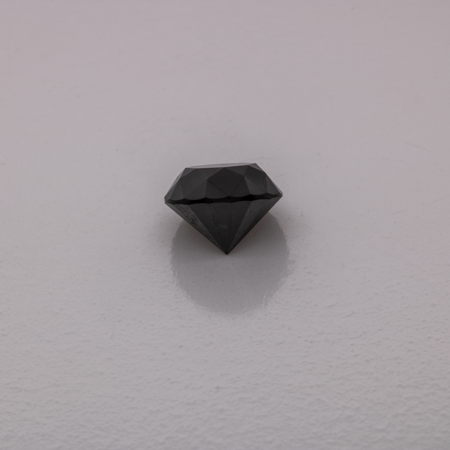 	 Diamond - black, non-transparent, round, 4.2mm, approx. 0.4 -0.5 cts, No. D11061