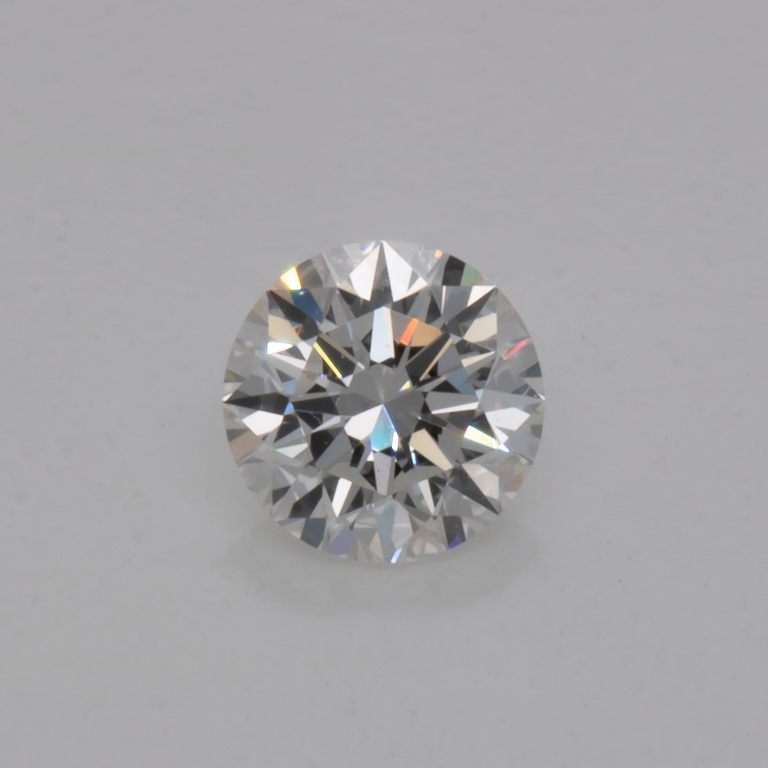 Diamond - Fine White, round, 4.01x4.04 cts, 0.25 cts, No. D11085