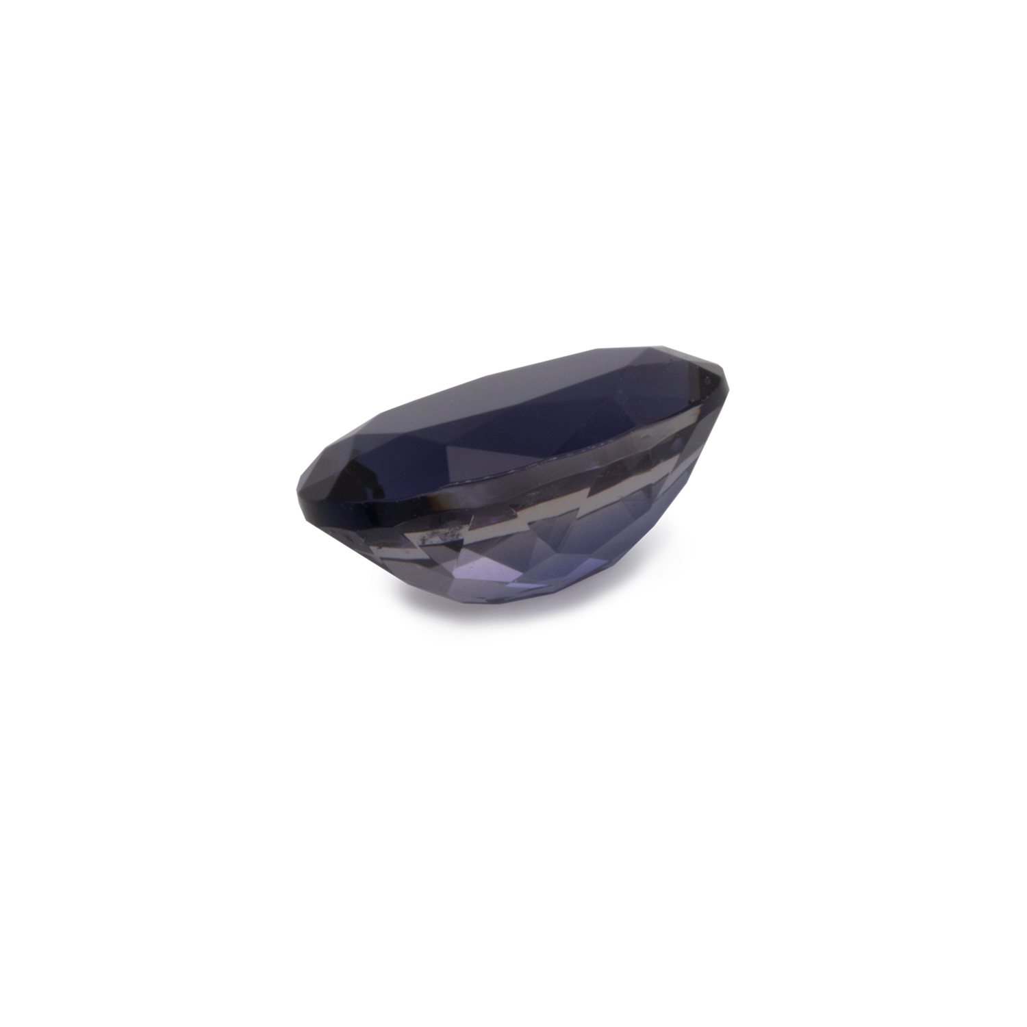 Iolite - blue/purple, oval, 7x5 mm, 0.60-0.70 cts, No. IOL70001