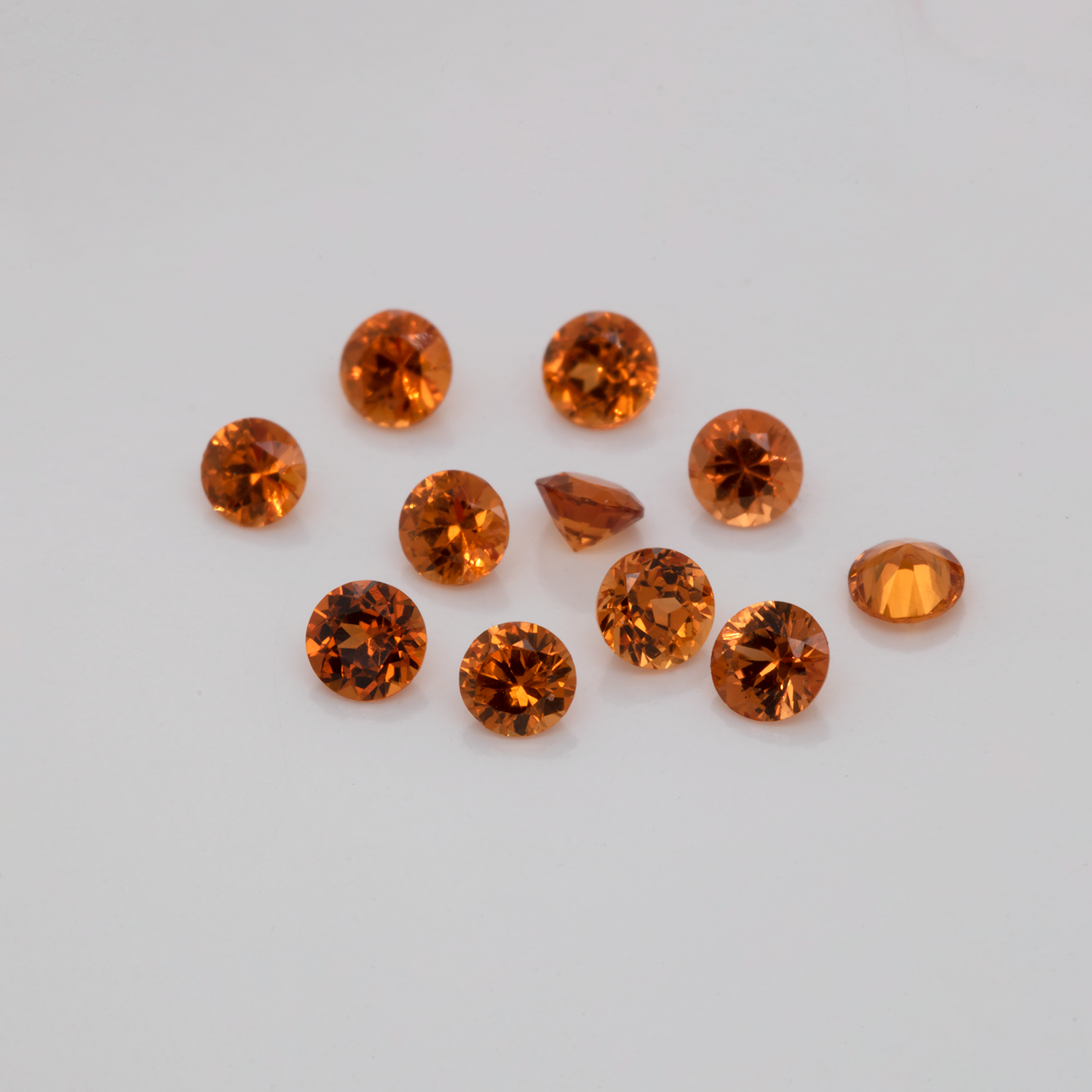 Mandarin Granat - orange, rund, 2.5x2.5 mm, 0,07-0,09 cts, Nr. MG35001