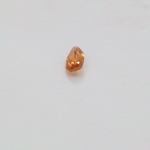 Mandarin Garnet - orange, pearshape, 4x2 mm, 0.11-0.12 cts, No. MG99054