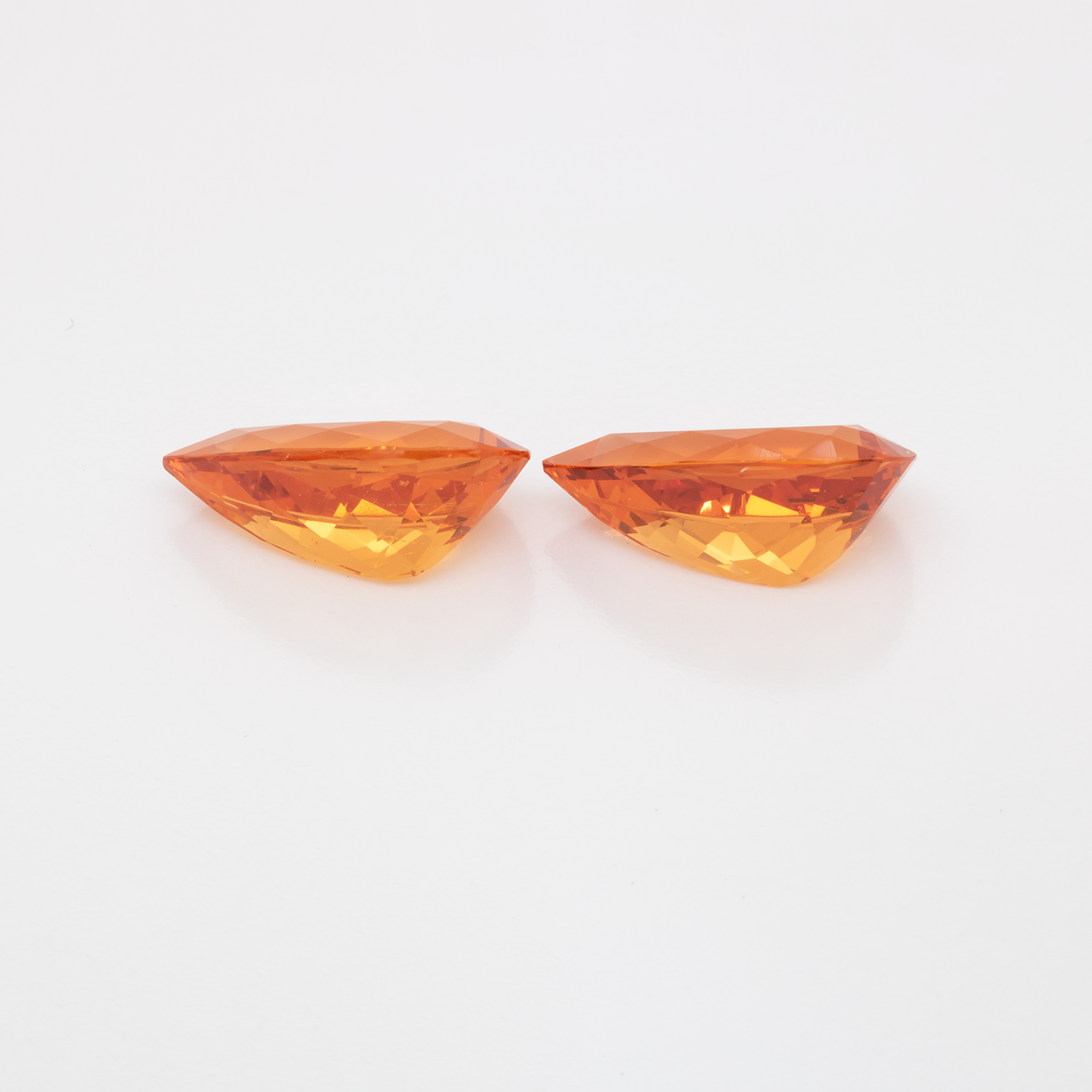 Mandarin Granat Paar - orange, birnform, 13x7.5 mm, 7.76 cts, Nr. MG99059