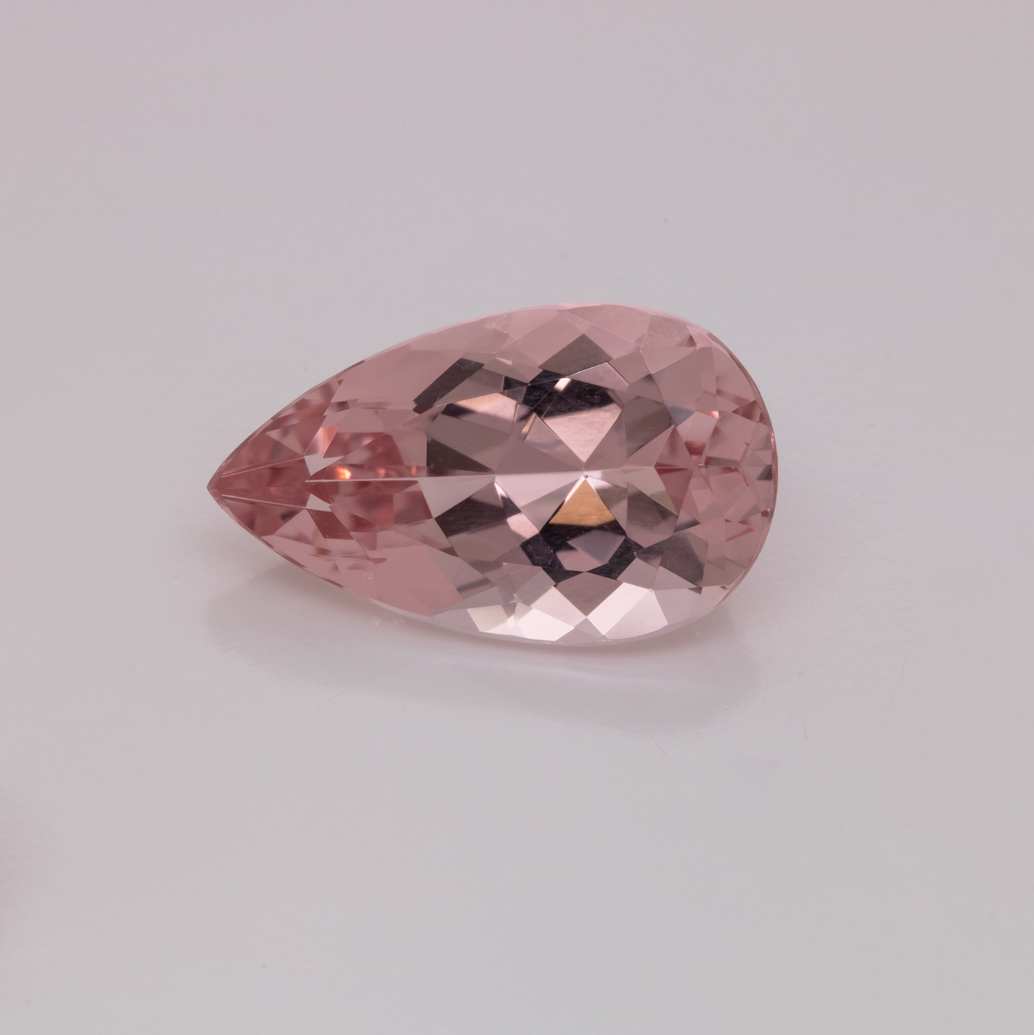 Morganit - rosa, birnform, 15,5x9 mm, 4,72 cts, Nr. MO32011