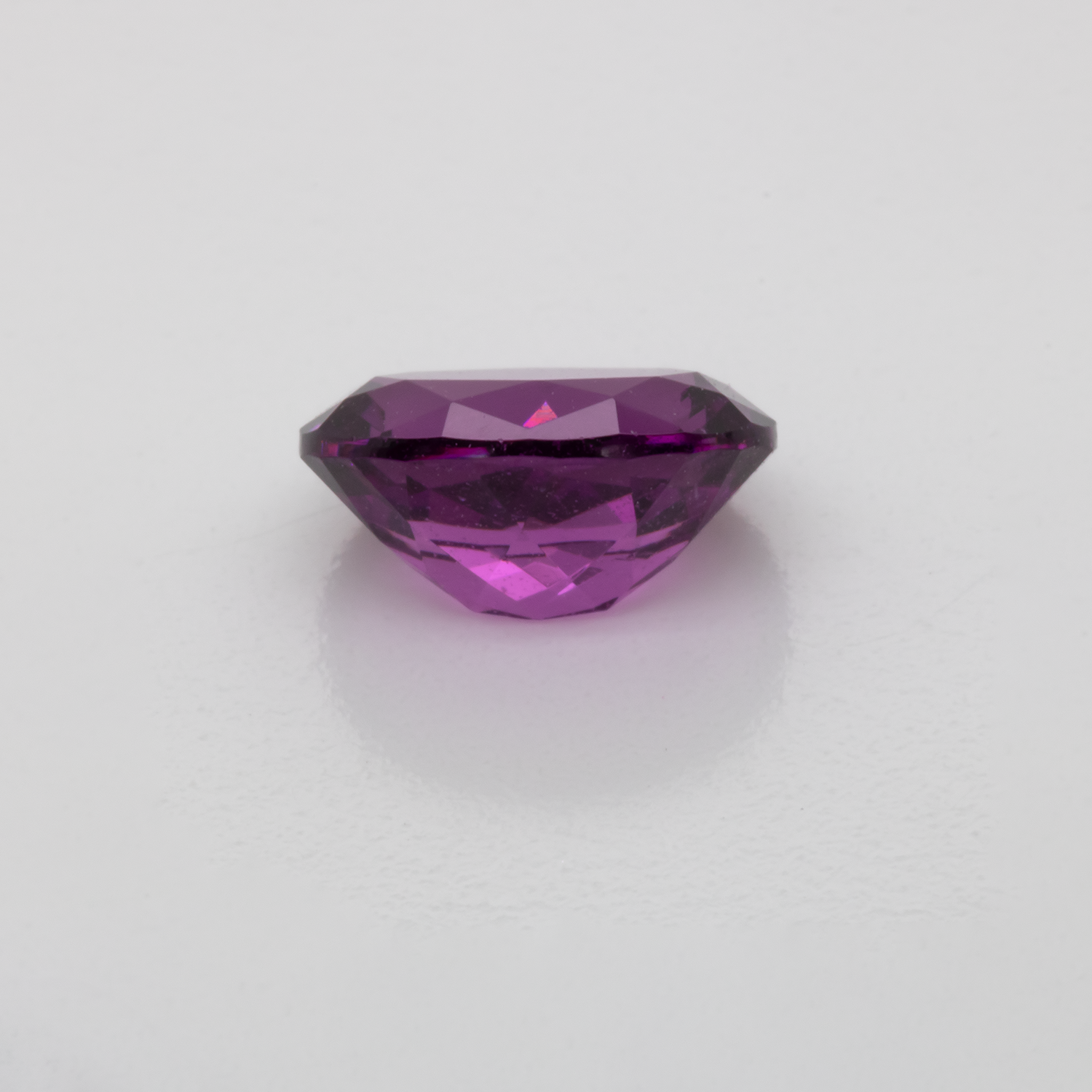 Royal Purple Garnet - purple, oval, 8x6 mm, 1.50-1.59 cts, No. RP93005