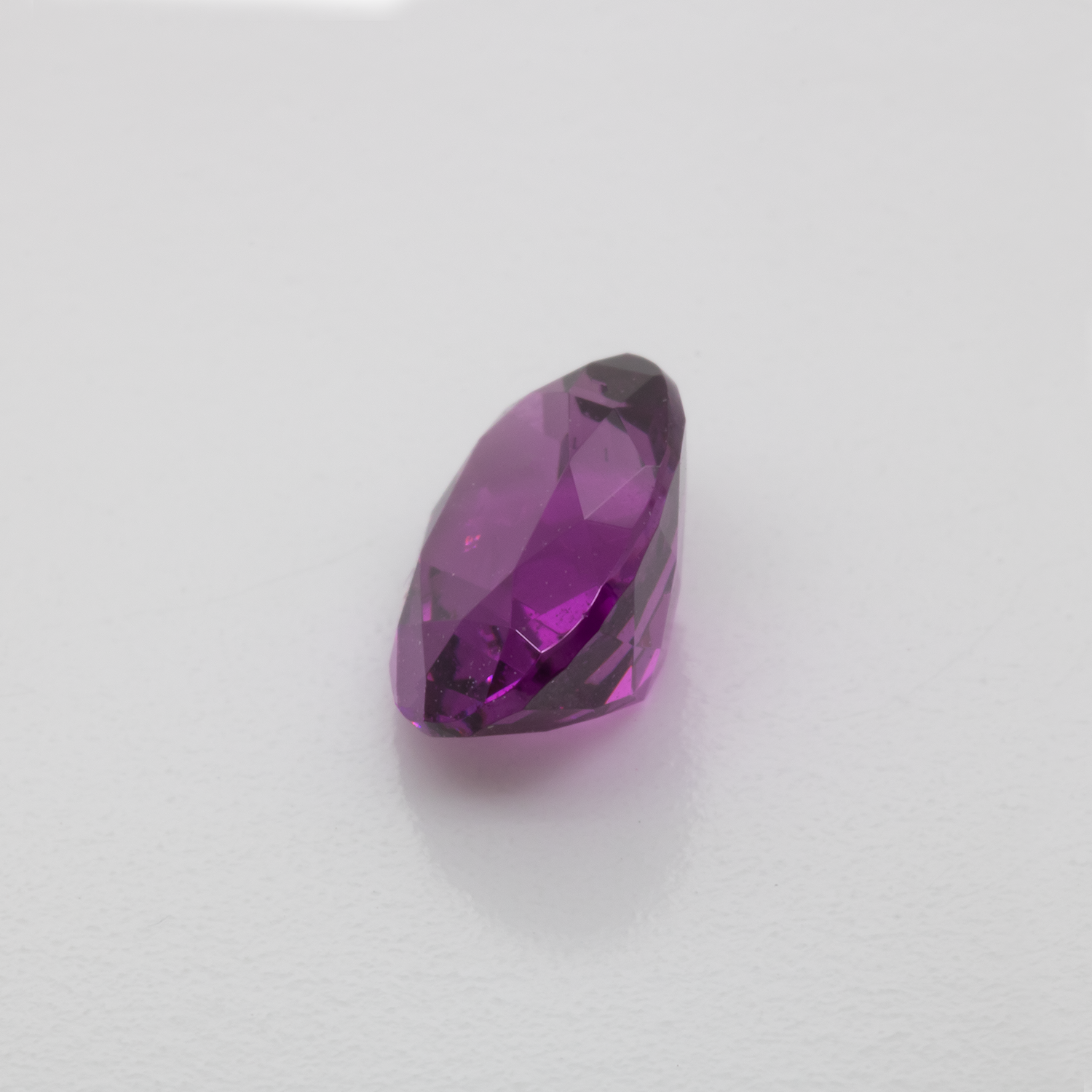 Royal Purple Garnet - purple, oval, 8x6 mm, 1.50-1.59 cts, No. RP93005