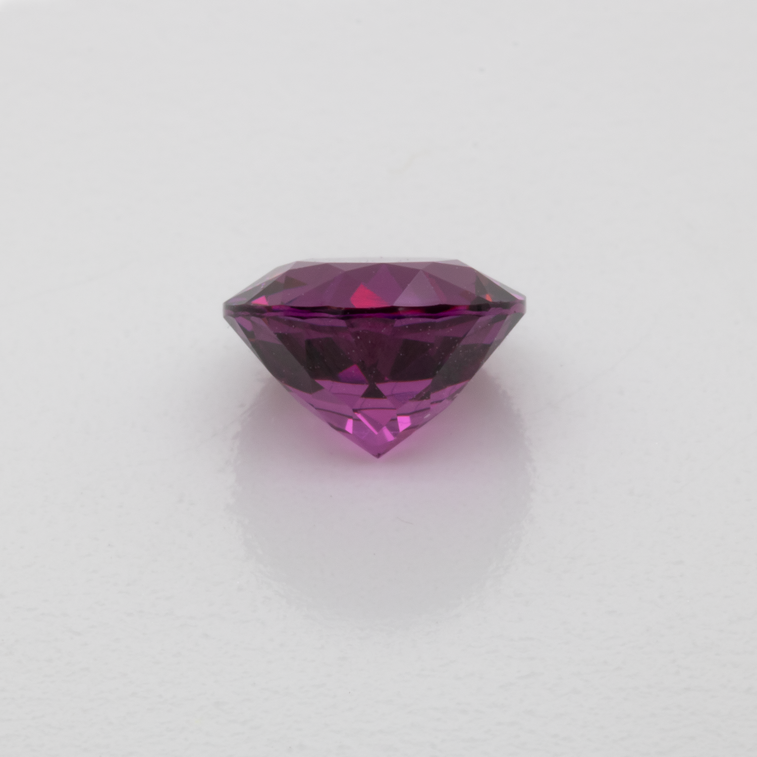 Royal Purple Garnet - purple, round, 6x6 mm, 1.08 cts, No. RP93006