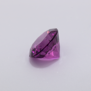 Royal Purple Garnet - lila, rund, 5x5 mm, 0.59 - 0.61 cts, Nr. RP94003