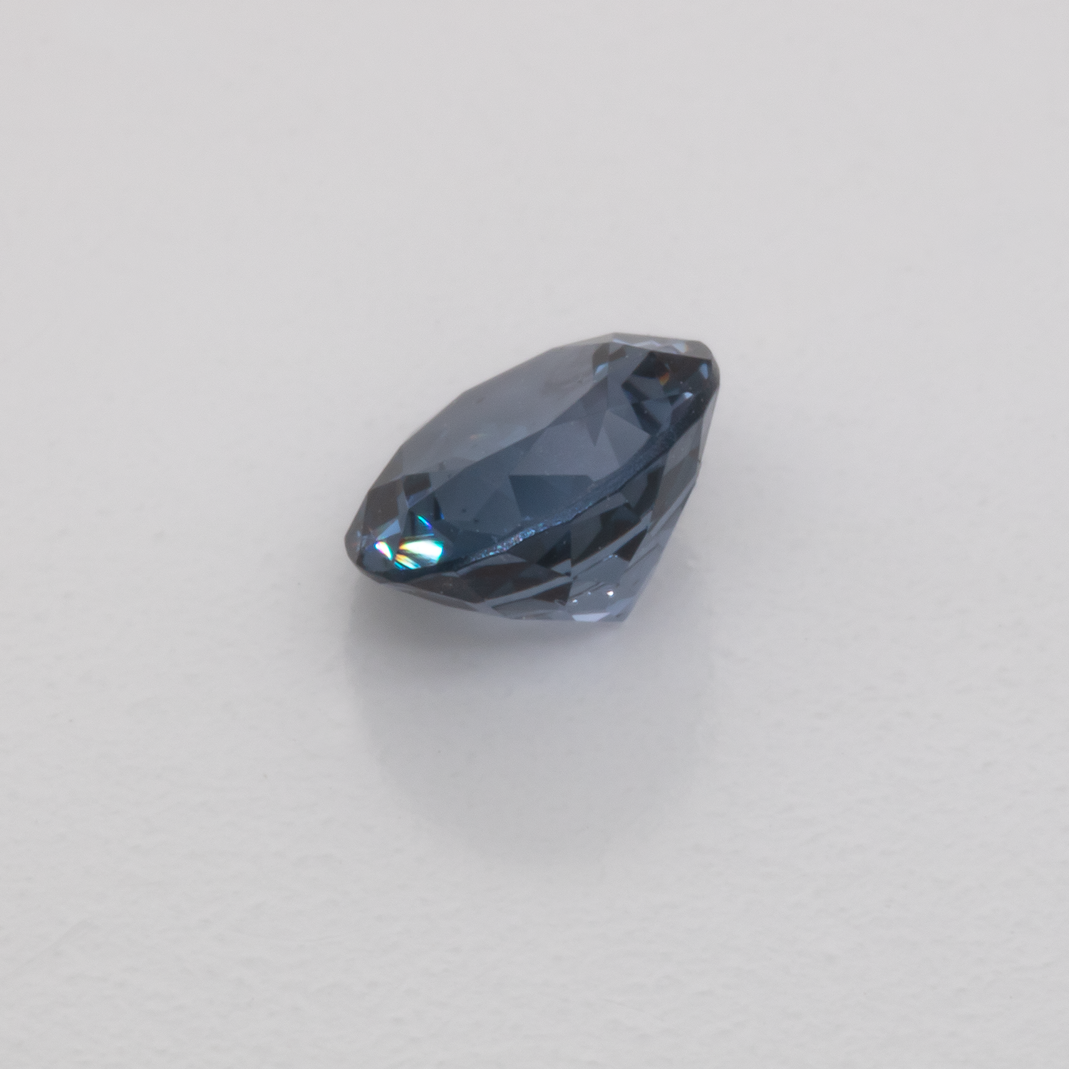 Spinell - blau, rund, 5x5 mm, 0,54 cts, Nr. SP90006