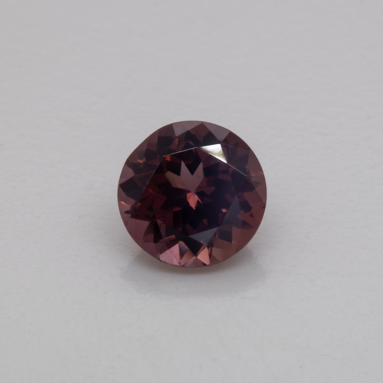 Spinel - red, round, 5.1x5.1 mm, 0.55 cts, No. SP90016