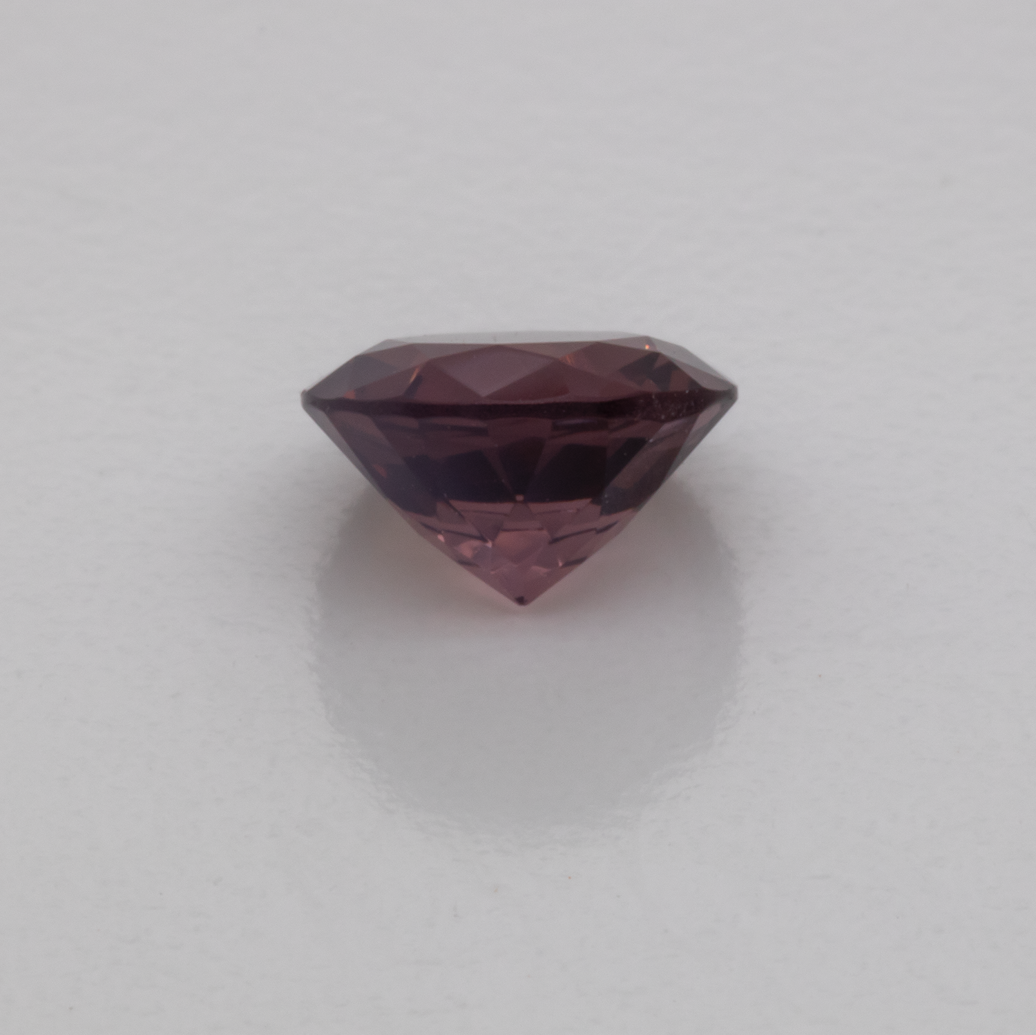 Spinell - rot, rund, 5,1x5,1 mm, 0,55 cts, Nr. SP90016