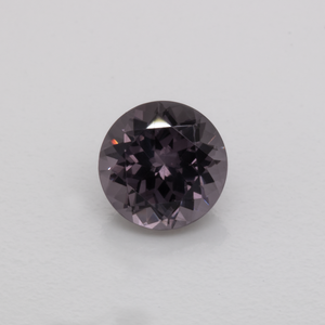 Spinel - purple/grey, round, 5.1x5.1 mm, 0.55-0.59 cts, No. SP90018
