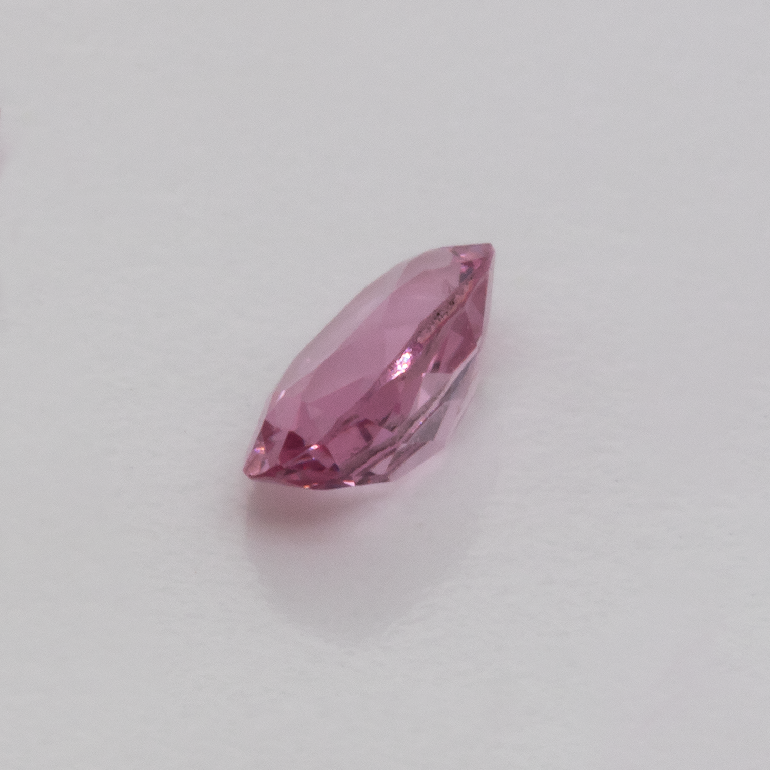 Spinell - rosa, oval, 5x3 mm, 0,25 cts, Nr. SP90024