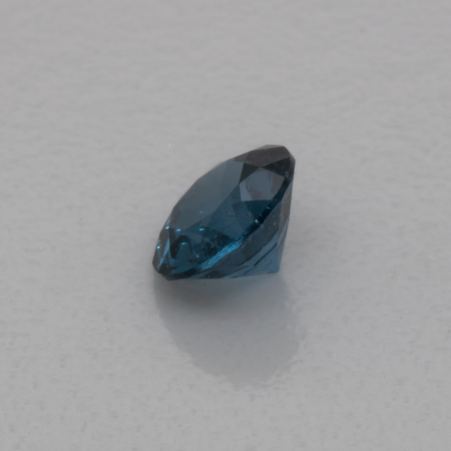 Spinell - blau, rund, 3x3 mm, 0,15 cts, Nr. SP90039