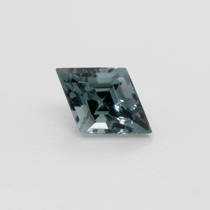 Spinell - grau, fancy, 8.9x6.1 mm, 1.05 cts, Nr. SP90042