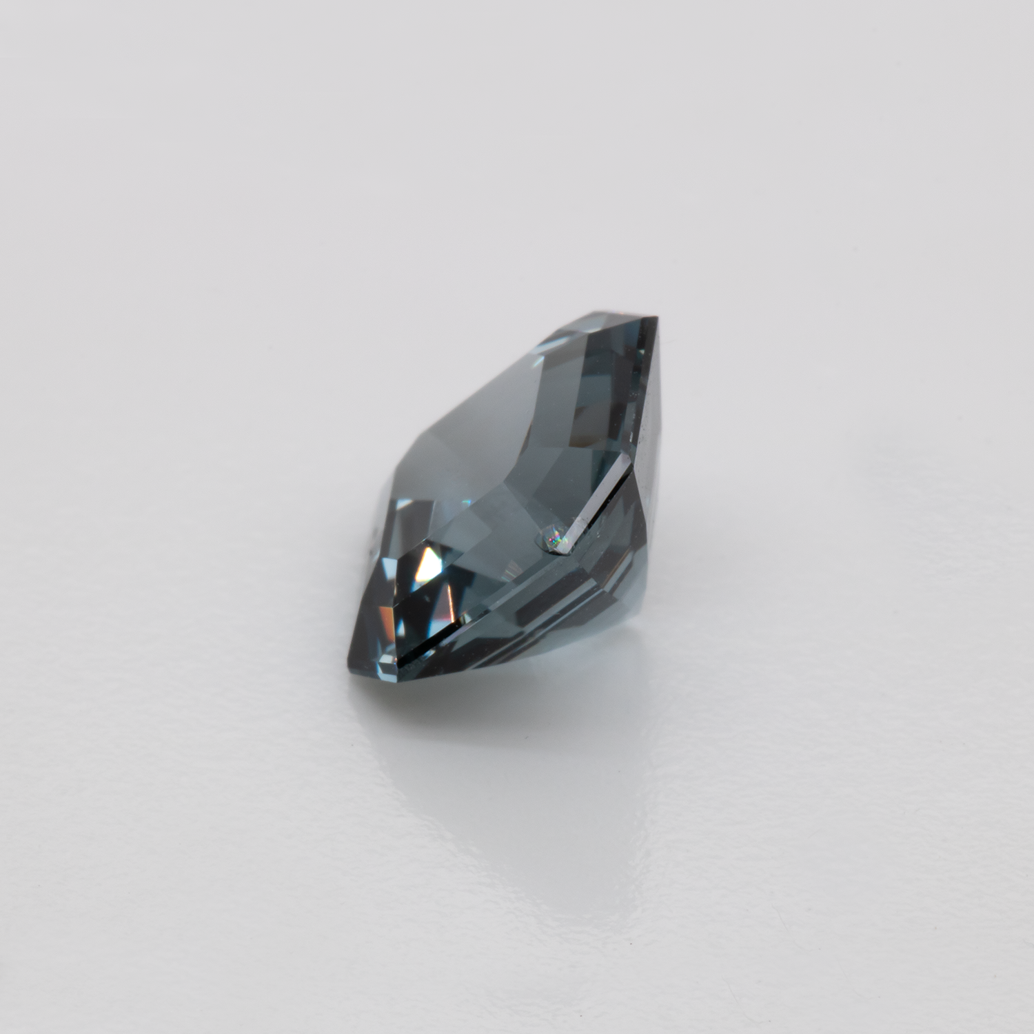 Spinel - grey, assher, 8x8 mm, 2.55 cts, No. SP90044