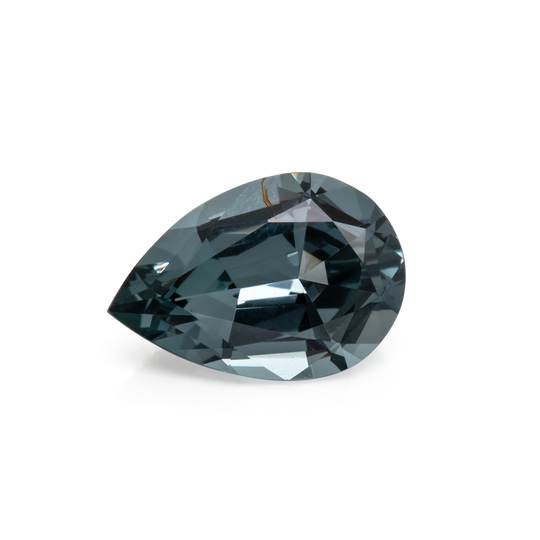 Spinell - grau, birnform, 9.4x6.5 mm, 1.61 cts, Nr. SP90045