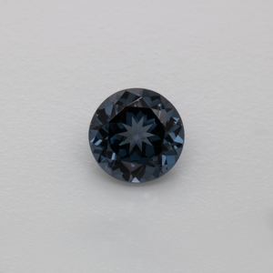 Spinell - grau, rund, 5.5x5.5 mm, 0.67 cts, Nr. SP90050