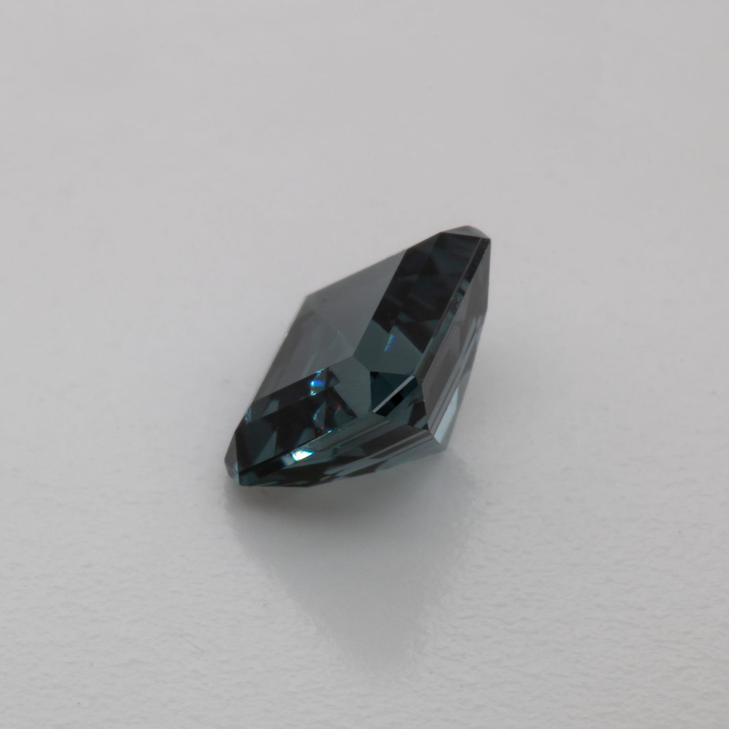 Spinell - grau, asscher, 6x5.6 mm, 1.09 cts, Nr. SP90051