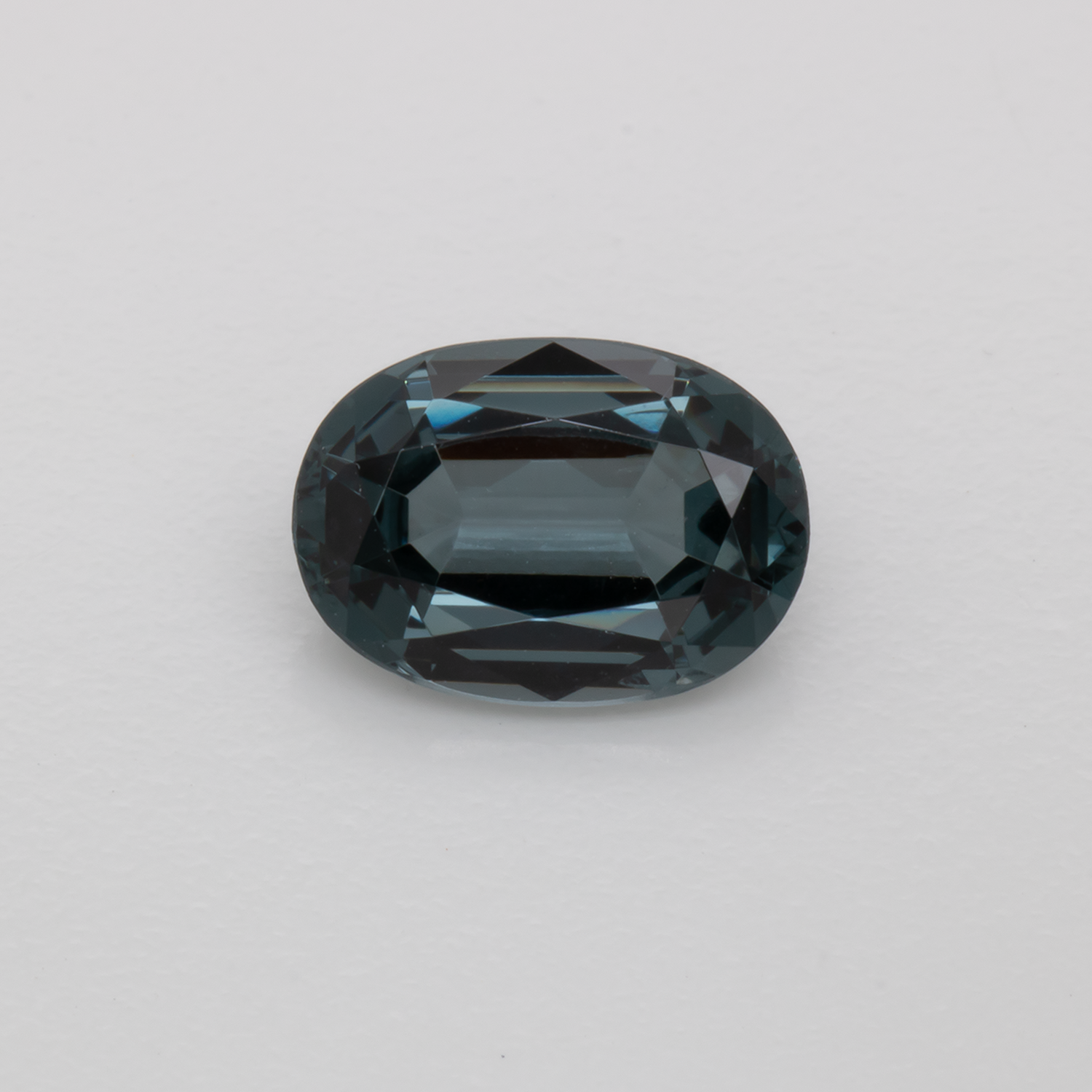 Spinel - grey, oval, 8.5x6 mm, 1.53 cts, No. SP90055