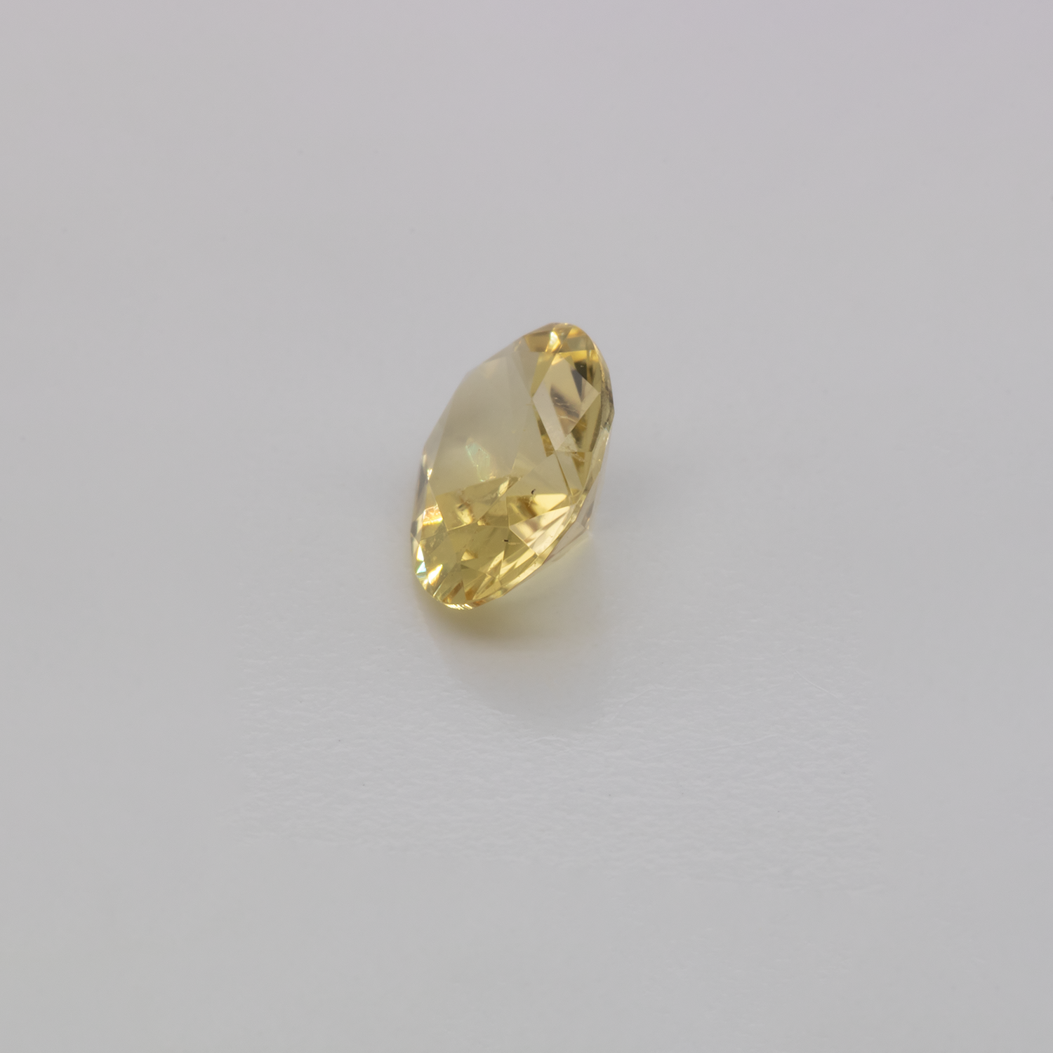 Tourmaline - yellow, oval, 7.1x5 mm, 0.70 cts, No. TR101326