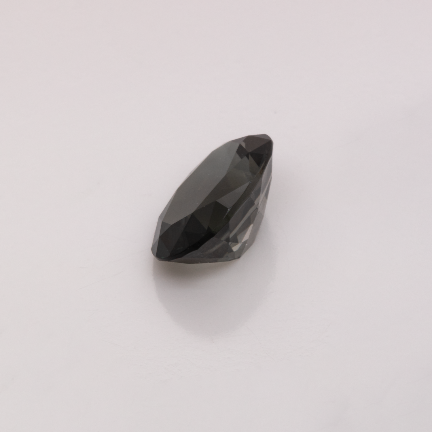 Tourmaline - grey, oval, 11x8 mm, 3.02 cts, No. TR10218