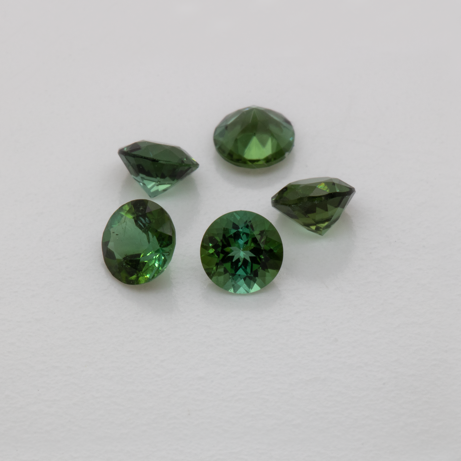 Tourmaline - green, round, 3x3 mm, 0.10 - 0.12 cts, No. TR991046
