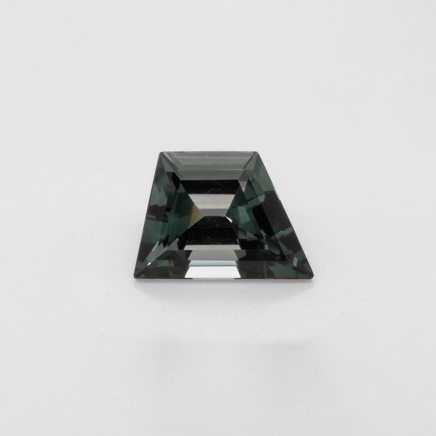 Tourmaline - grey, fancy, 6.8x4.8 mm, 0.61 cts, No. TR991051