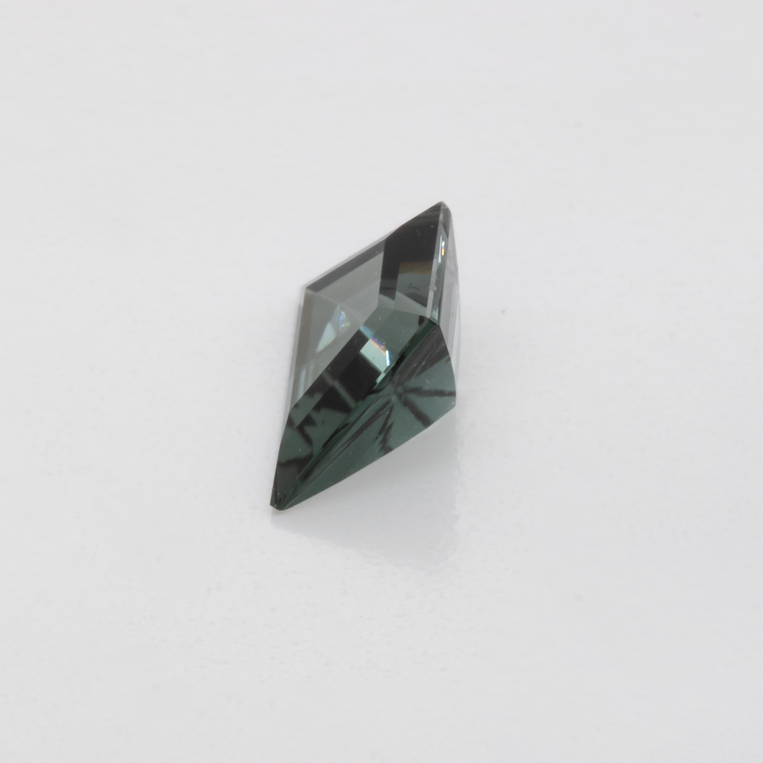 Tourmaline - grey, fancy, 6.8x4.8 mm, 0.61 cts, No. TR991051