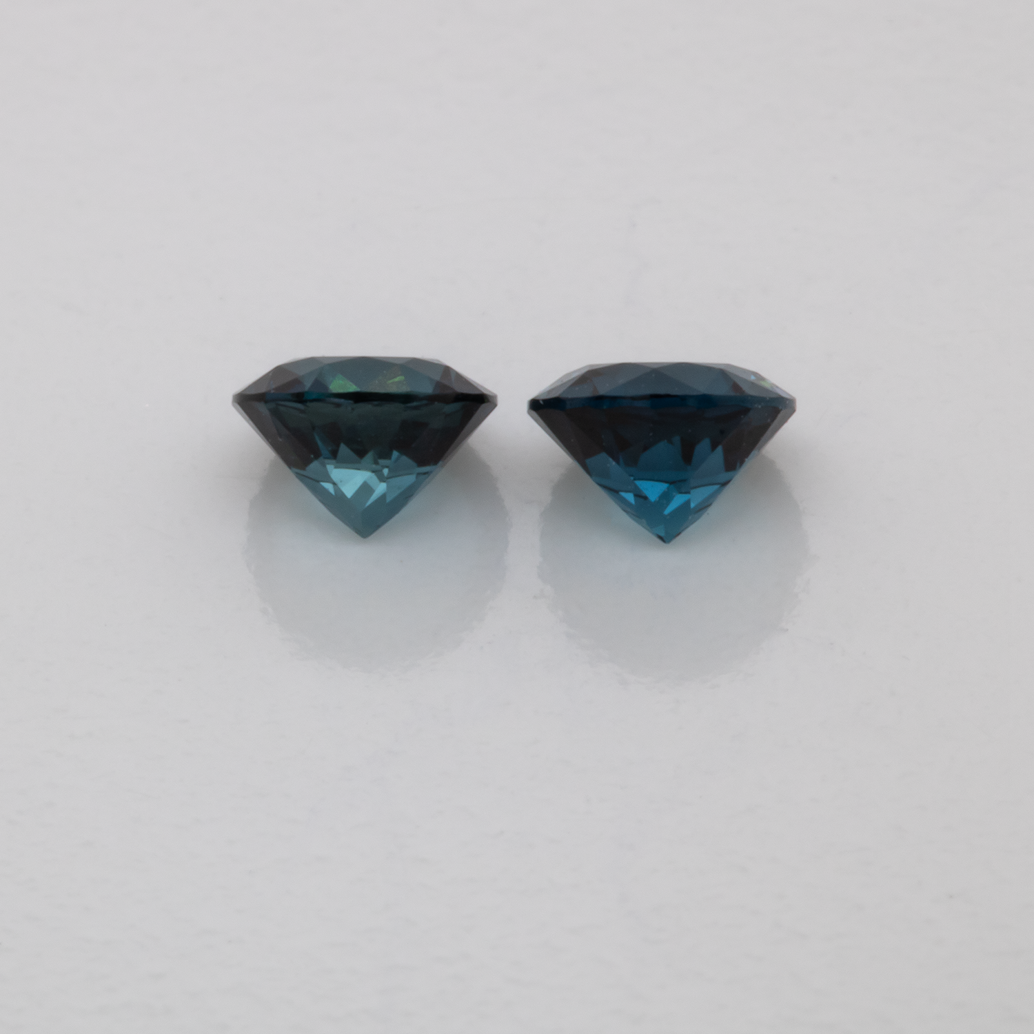 Turmalin Paar - blau, rund, 3.5x3.5 mm, 0.32 cts, Nr. TR99379