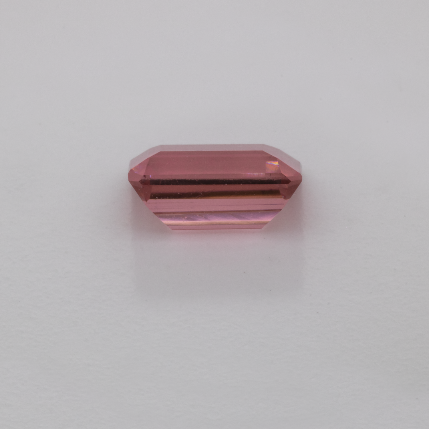 Turmalin - rosa, achteck, 7x5 mm, 0.97 cts, Nr. TR99381