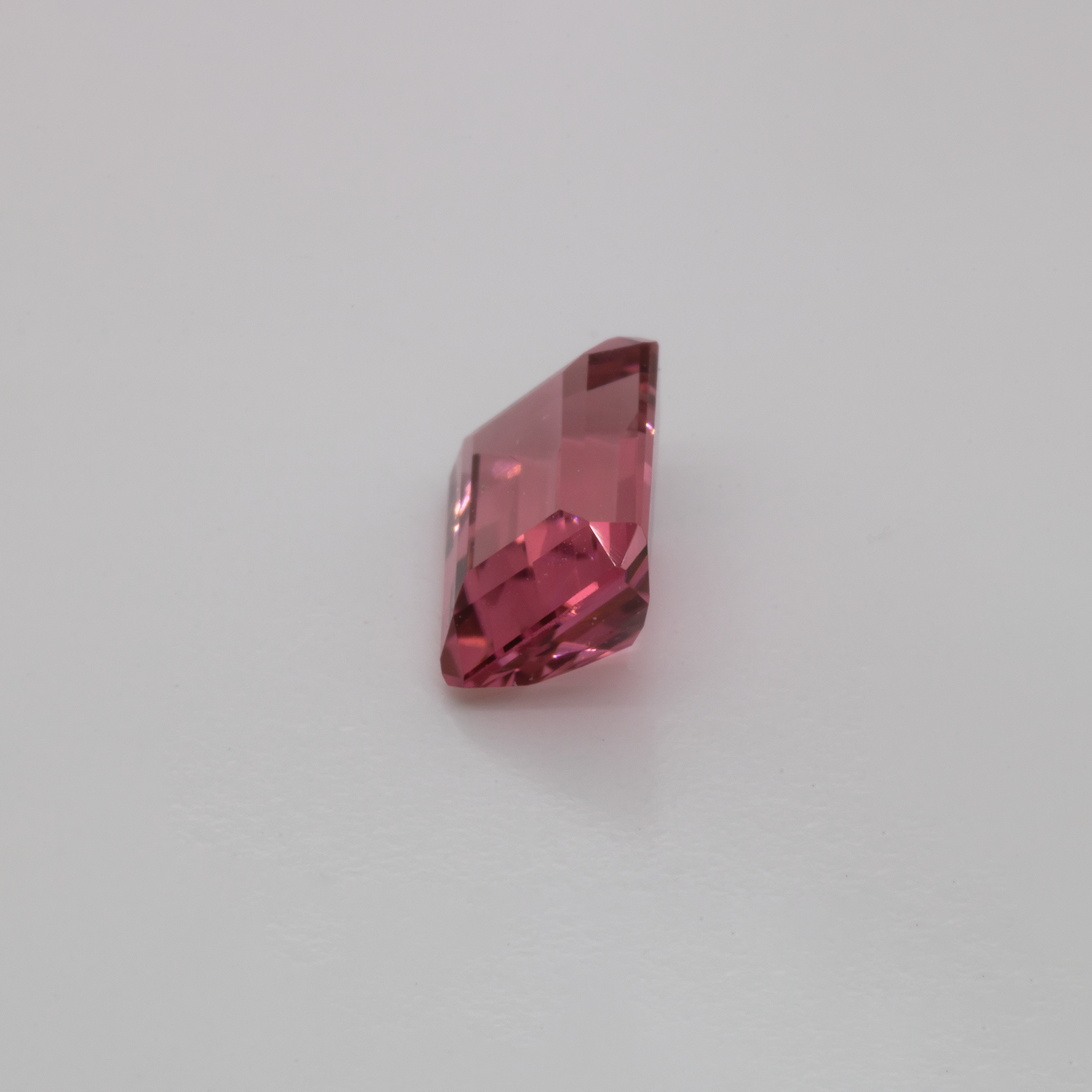 Turmalin - rosa, achteck, 7x5 mm, 0.97 cts, Nr. TR99381