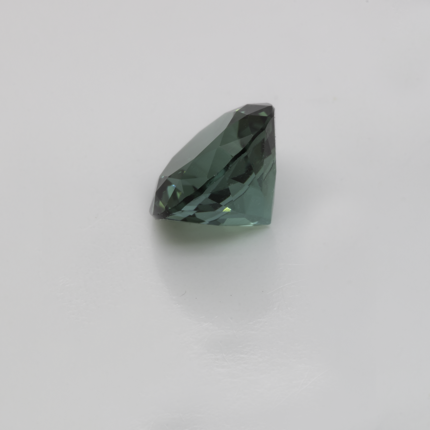 Turmalin - grün, rund, 6x6 mm, 0,82 cts, Nr. TR99812