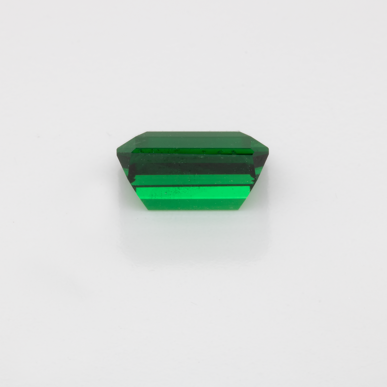 Tsavorite - green, octagon, 8x6 mm, 1.94 cts, No. TS91004