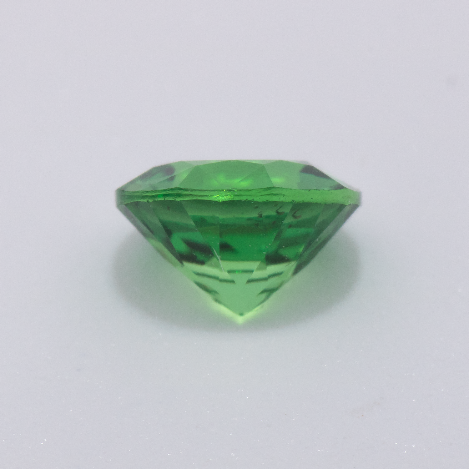 Tsavorite - green, round, 4.5x4.5 mm, 0.39 - 0.40 cts, No. TS91013