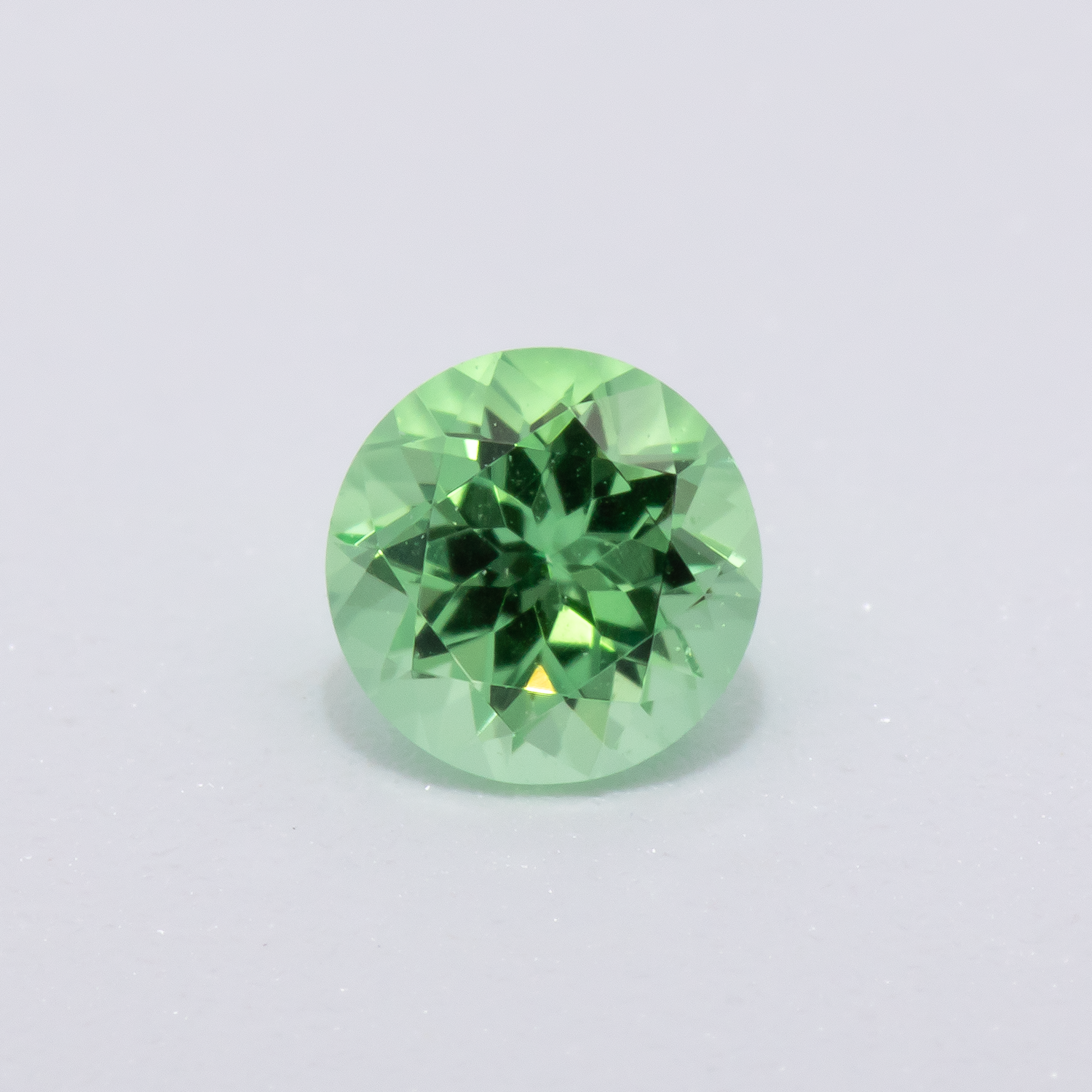 Tsavorite - green, round, 3x3 mm, 0.11 - 0.13 cts, No. TS91016