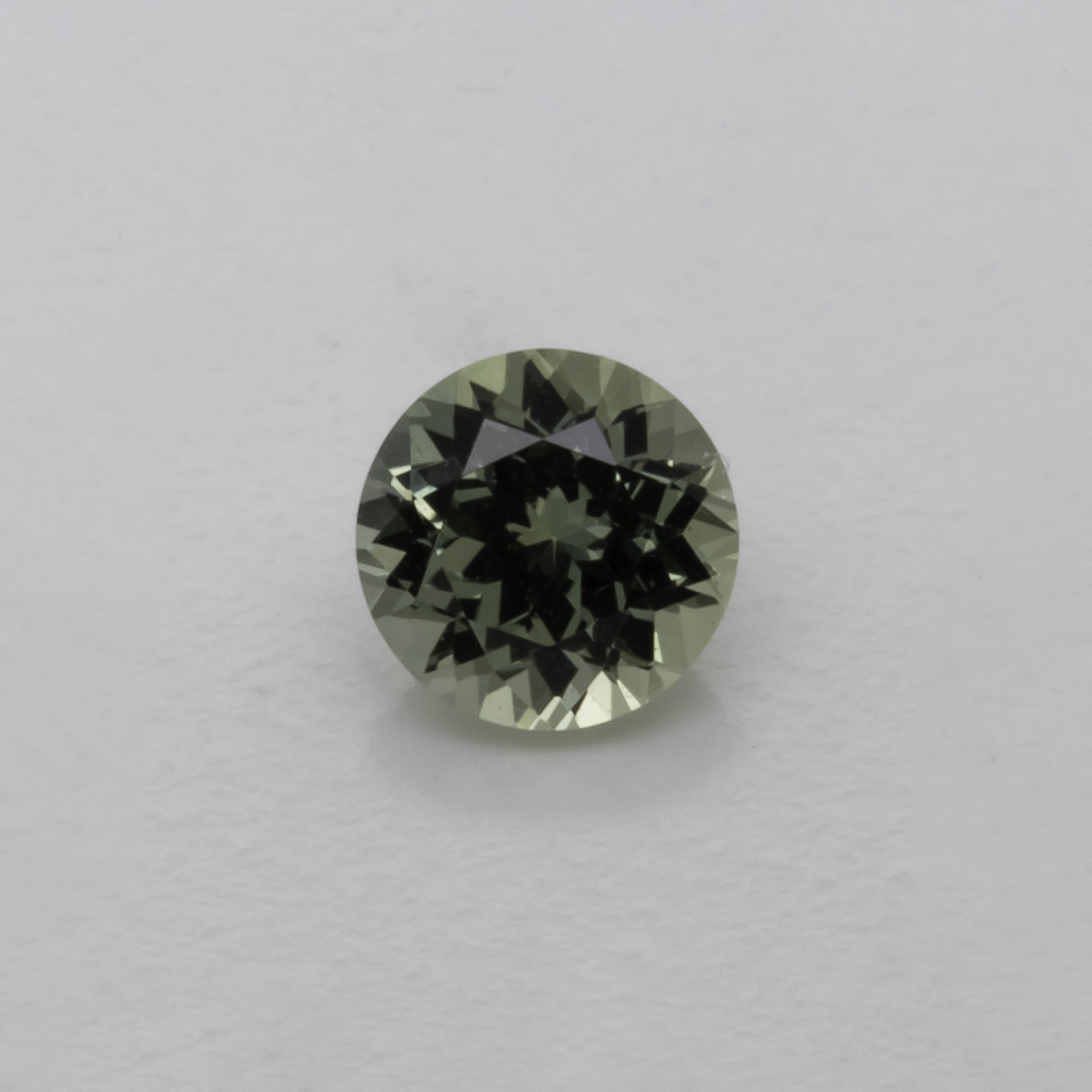 Sapphire - green, round, 4.1x4.1 mm, 0.35 cts, No. XSR11194