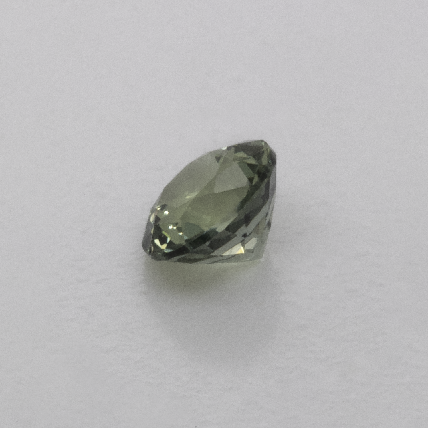 Saphir - grün, rund, 4,1x4,1 mm, 0,35 cts, Nr. XSR11194